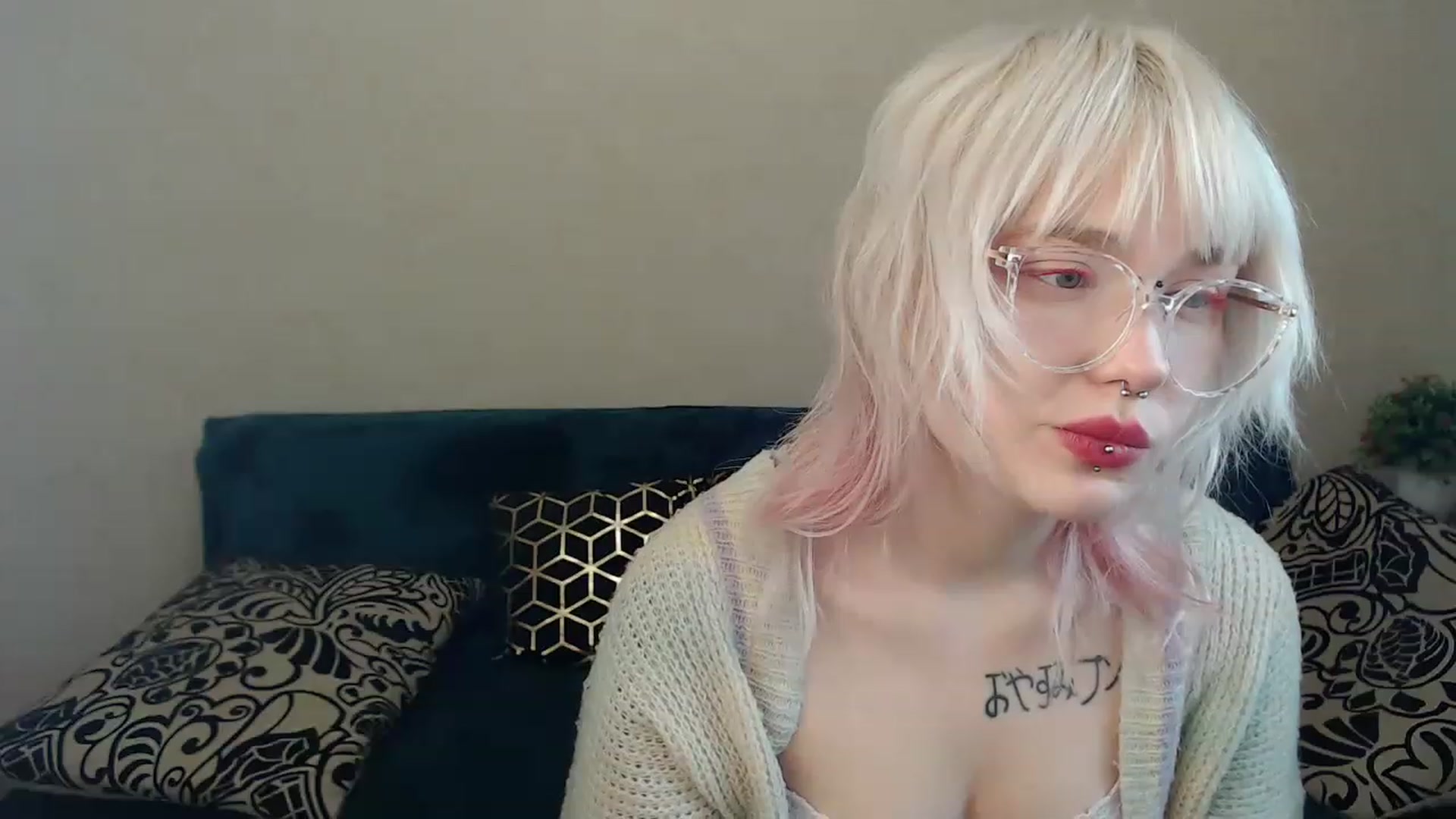 Gallery image thumbnail from Killinna's myfreecams stream on, 12/11/2022, 14:47 image 9 of 20