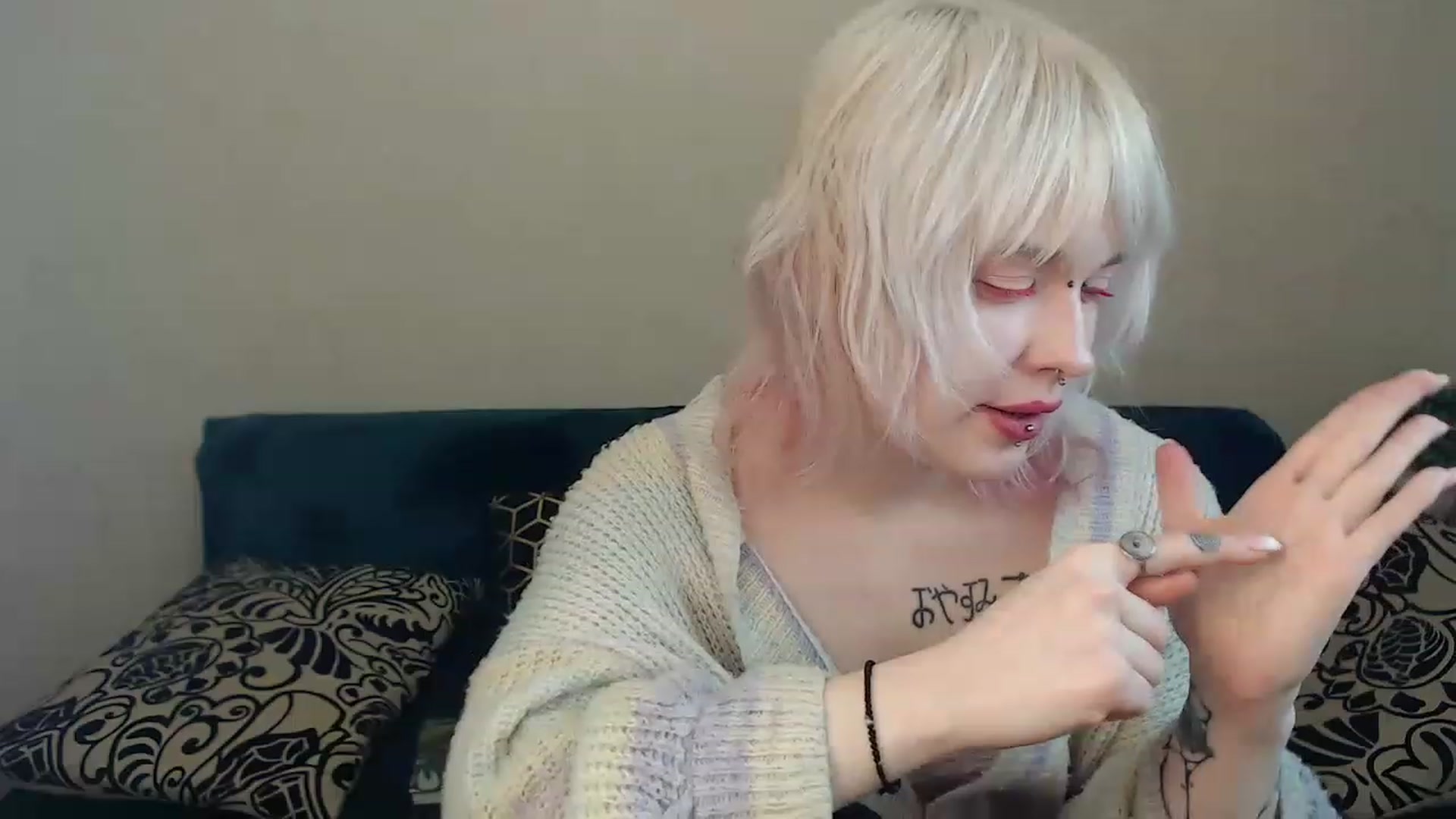 Gallery image thumbnail from Killinna's myfreecams stream on, 12/11/2022, 14:47 image 18 of 20