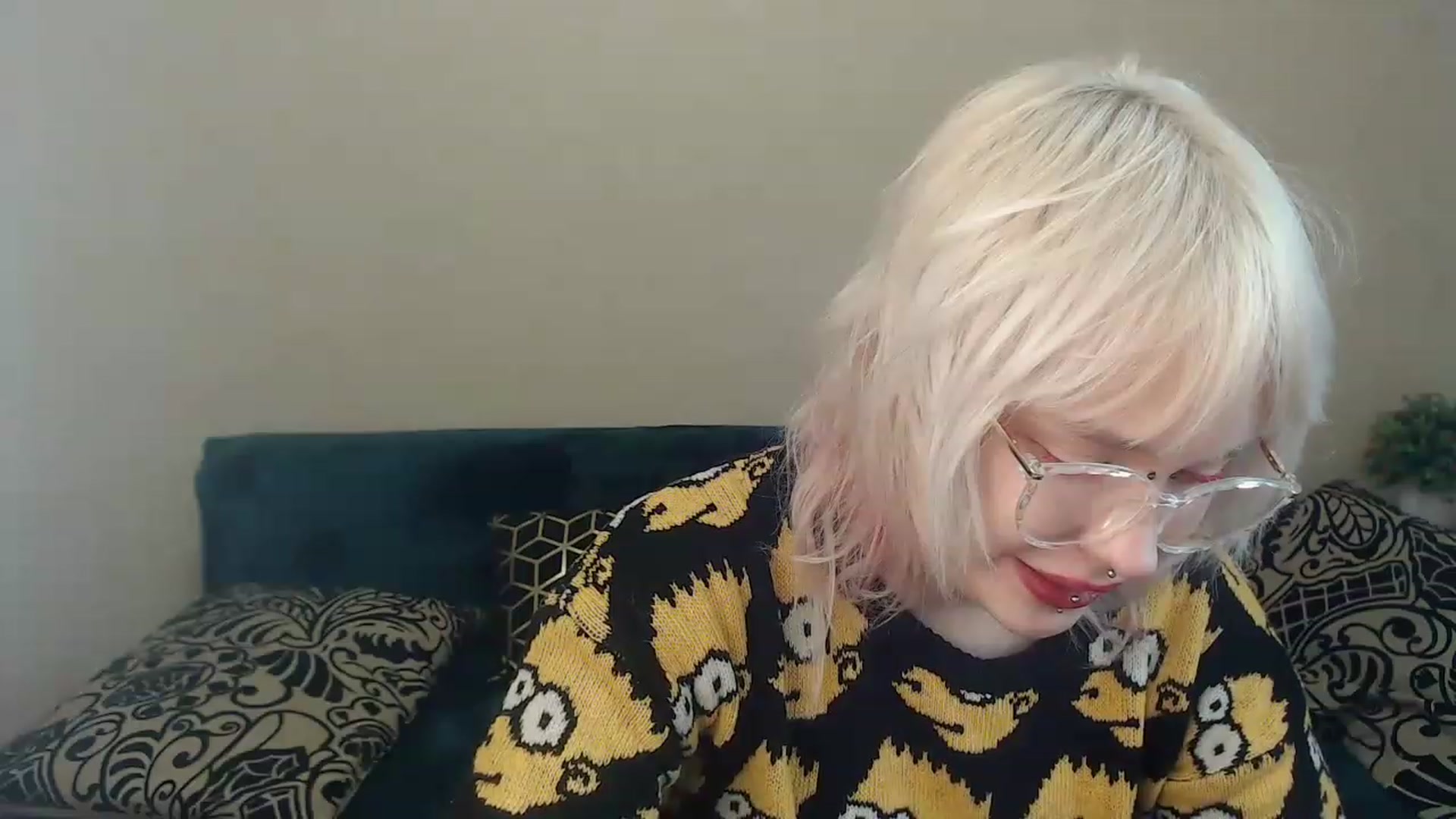 Gallery image thumbnail from Killinna's myfreecams stream on, 12/11/2022, 17:32 image 5 of 20