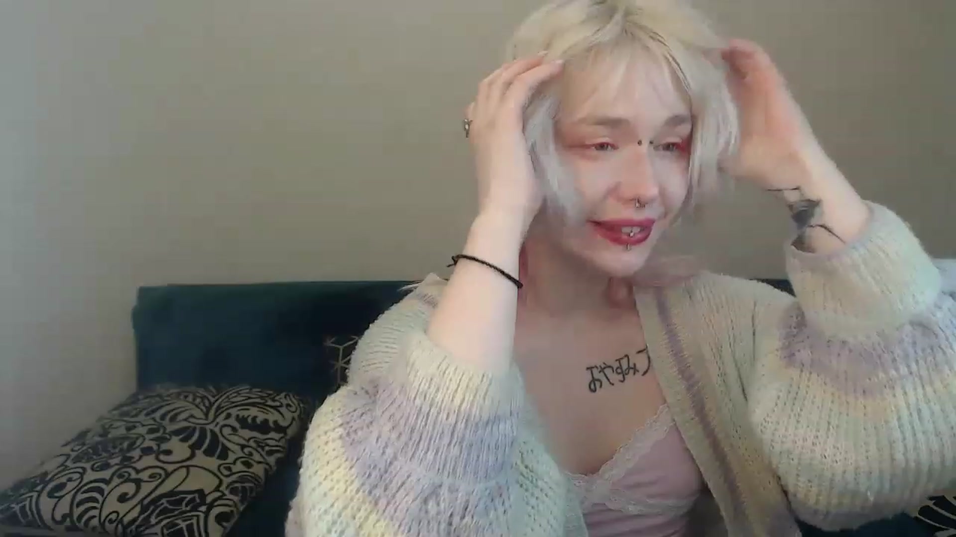 Gallery image thumbnail from Killinna's myfreecams stream on, 12/11/2022, 17:32 image 8 of 20
