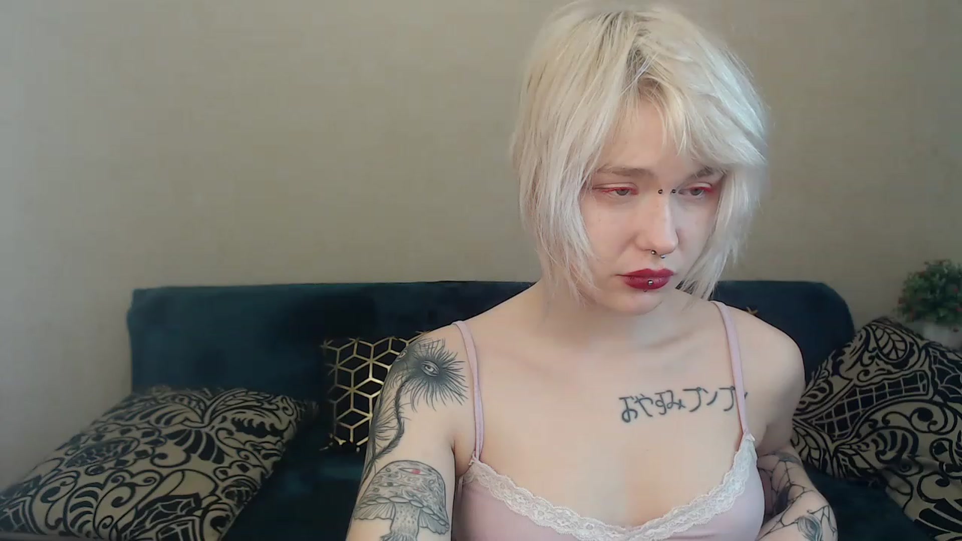 Gallery image thumbnail from Killinna's myfreecams stream on, 12/11/2022, 18:16 image 9 of 20