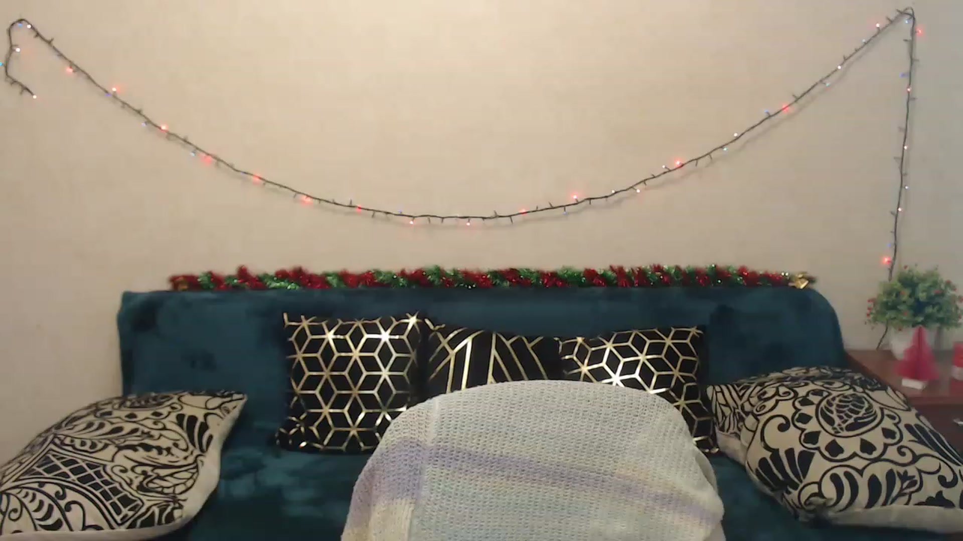 Gallery image thumbnail from Killinna's myfreecams stream on, 12/15/2022, 16:37 image 1 of 20