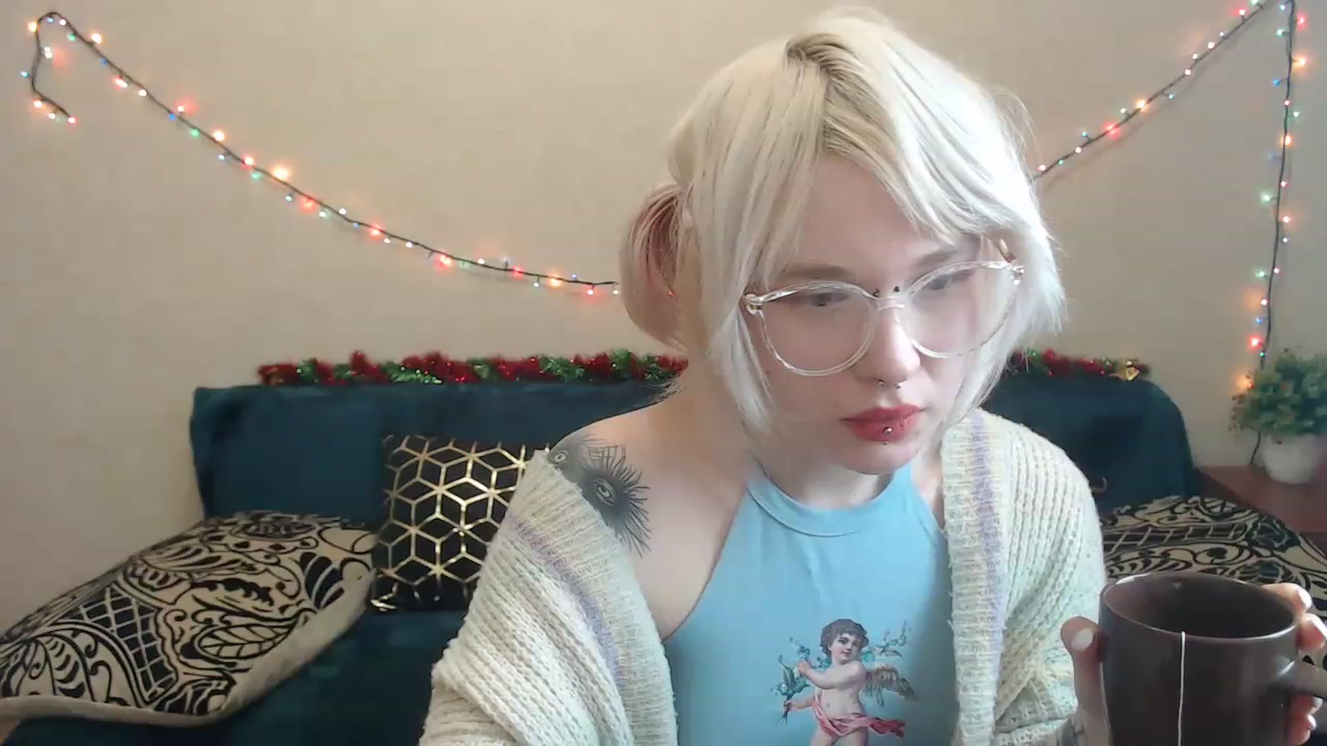 Gallery image thumbnail from Killinna's myfreecams stream on, 12/18/2022, 15:00 image 20 of 20