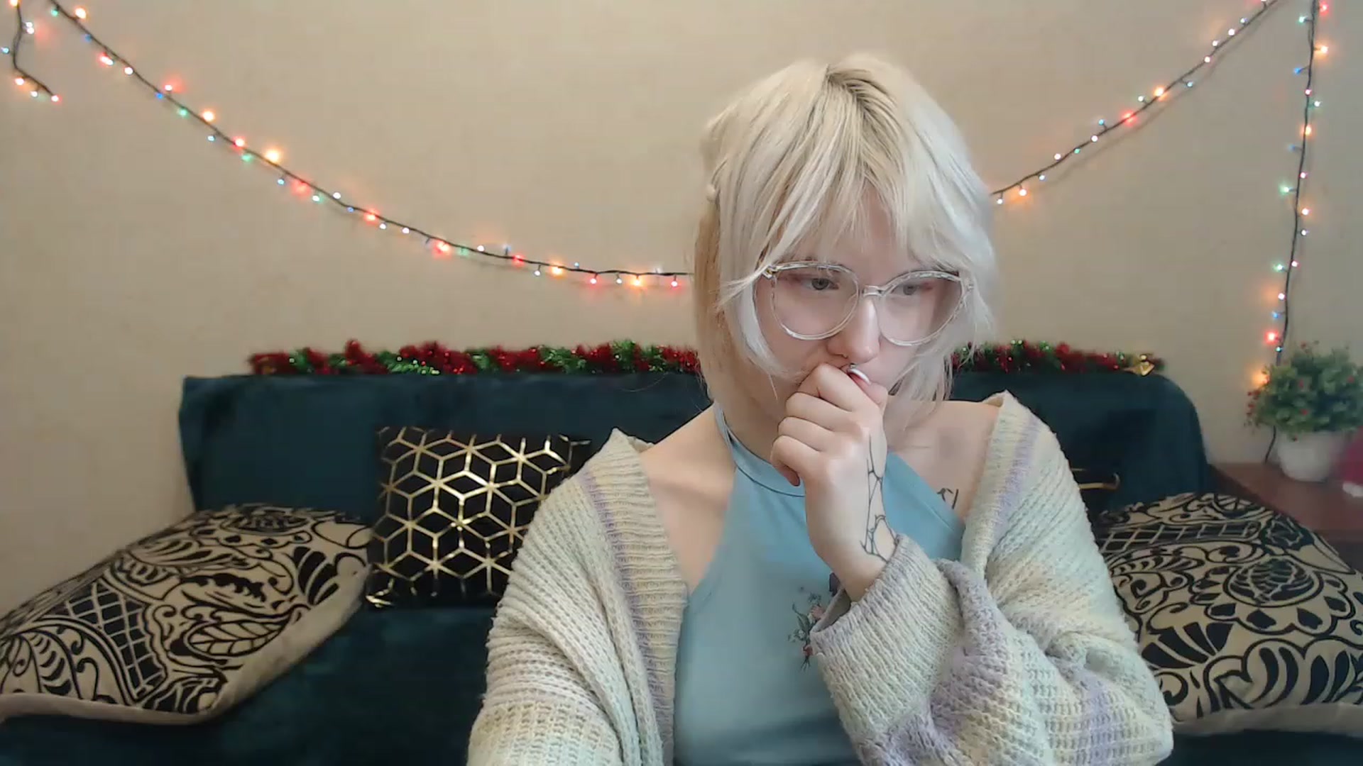 Gallery image thumbnail from Killinna's myfreecams stream on, 12/18/2022, 15:00 image 14 of 20