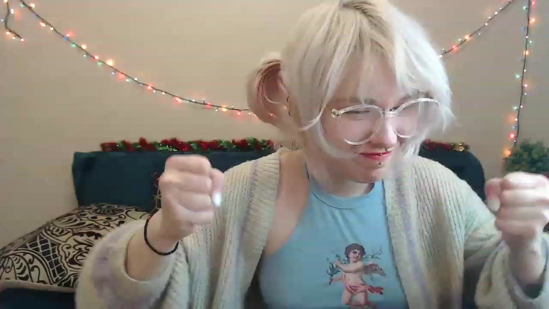 Gallery image thumbnail from Killinna's myfreecams stream on, 12/18/2022, 15:00 image 15 of 20