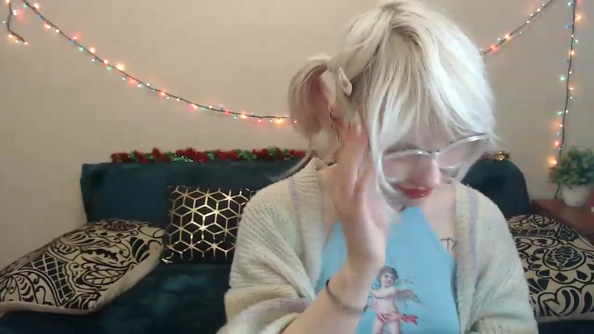 Gallery image thumbnail from Killinna's myfreecams stream on, 12/18/2022, 17:58 image 7 of 20