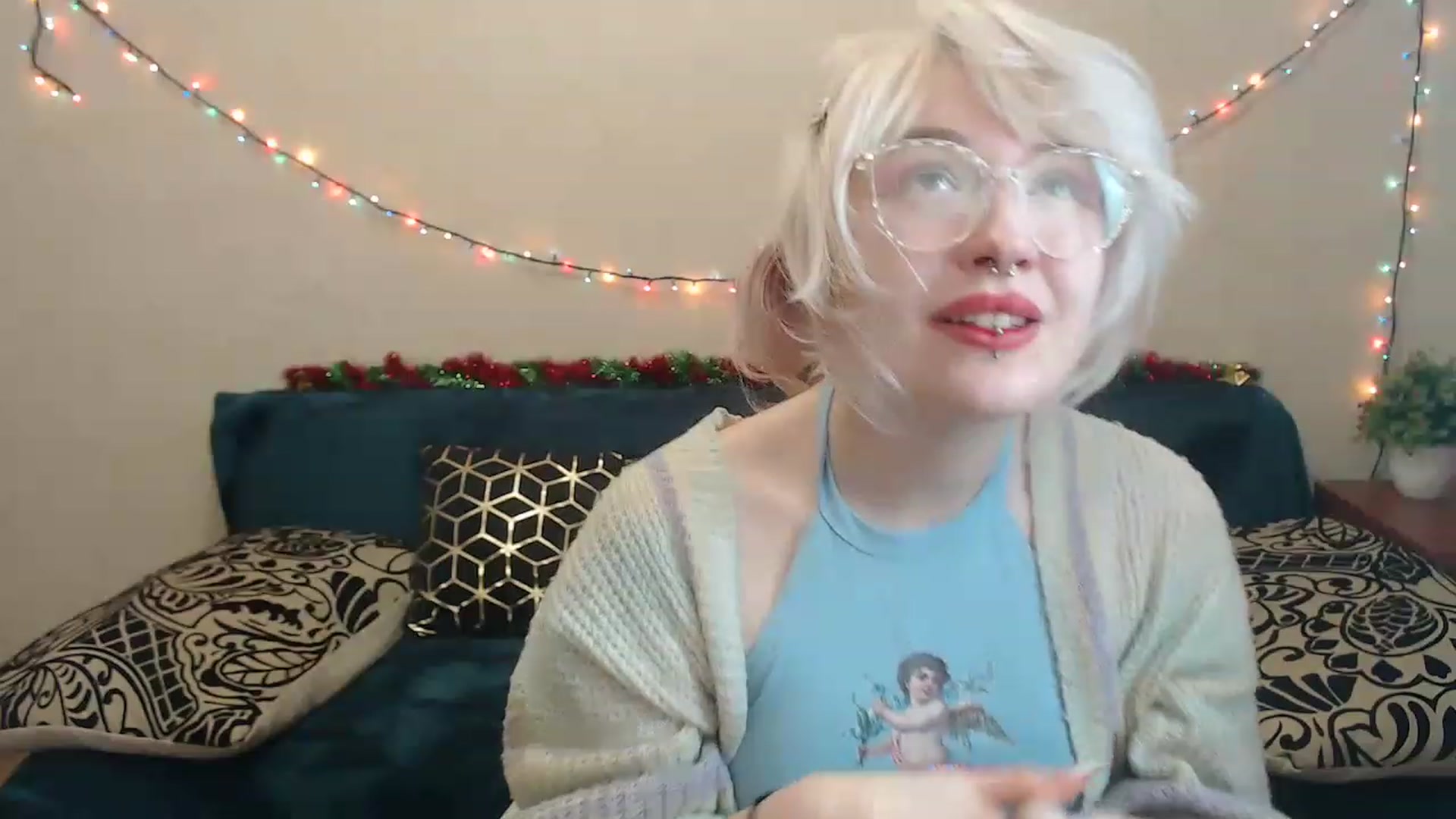 Gallery image thumbnail from Killinna's myfreecams stream on, 12/18/2022, 17:58 image 12 of 20