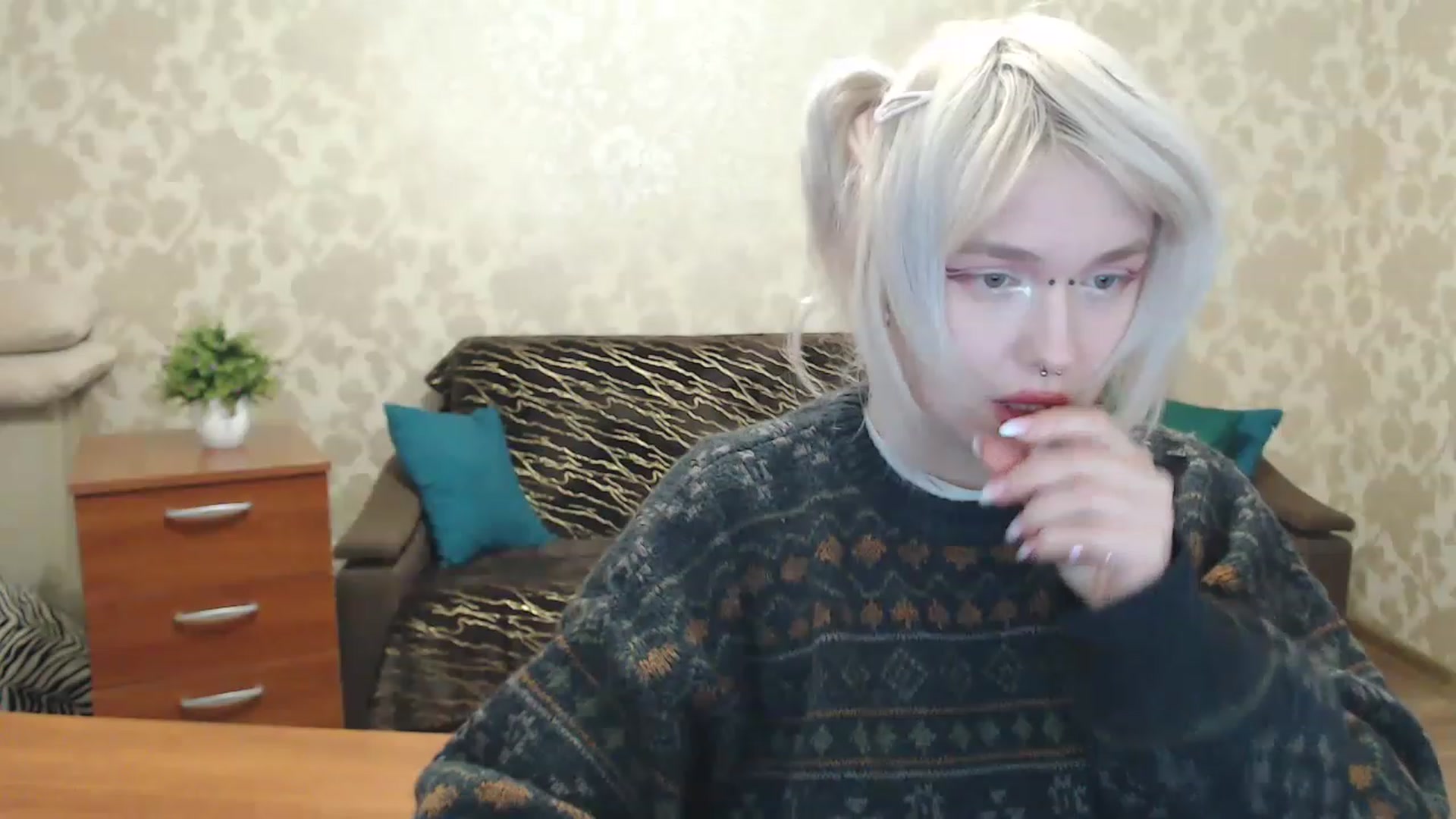 Gallery image thumbnail from Killinna's myfreecams stream on, 12/21/2022, 13:53 image 9 of 20