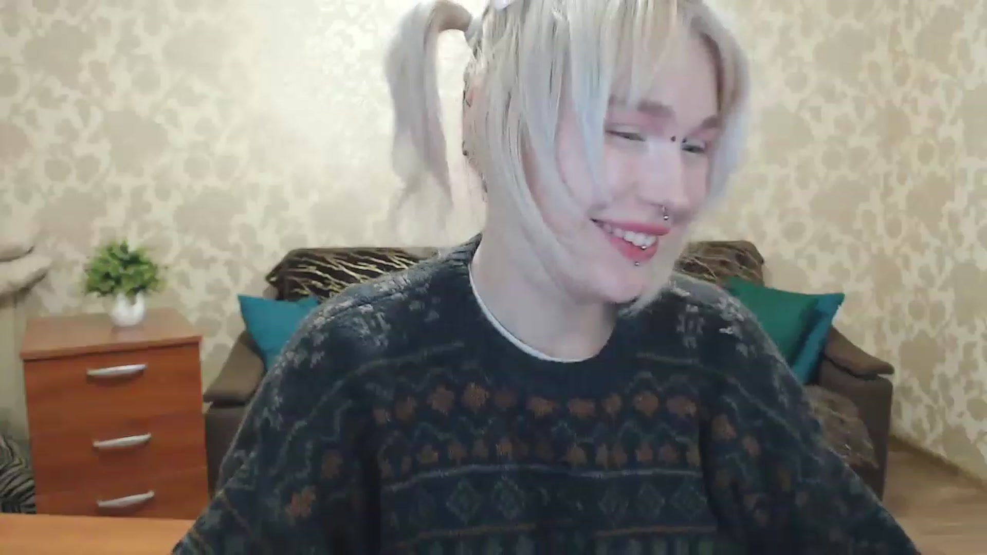 Gallery image thumbnail from Killinna's myfreecams stream on, 12/21/2022, 14:40 image 9 of 20