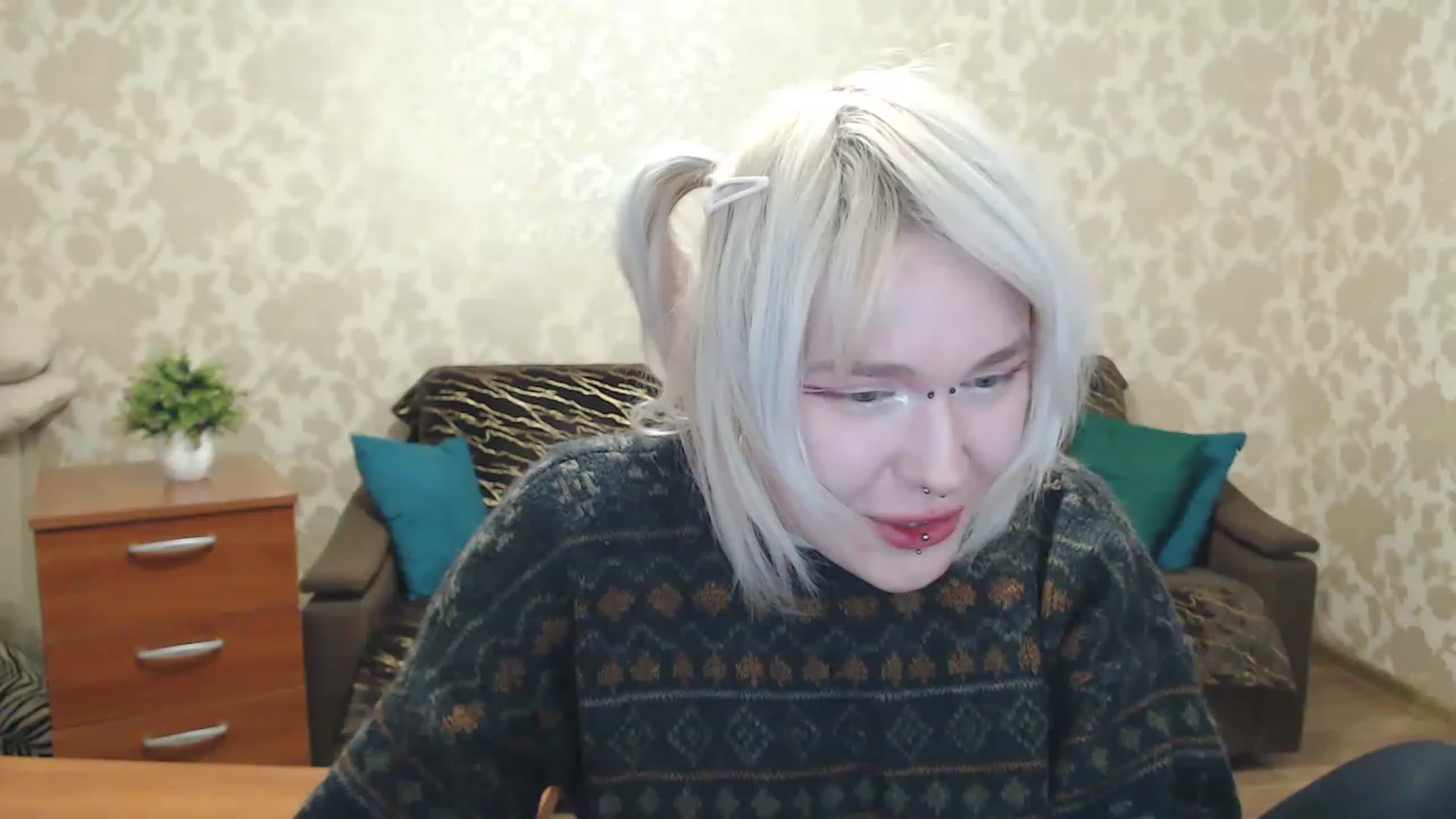 Gallery image thumbnail from Killinna's myfreecams stream on, 12/21/2022, 14:40 image 4 of 20