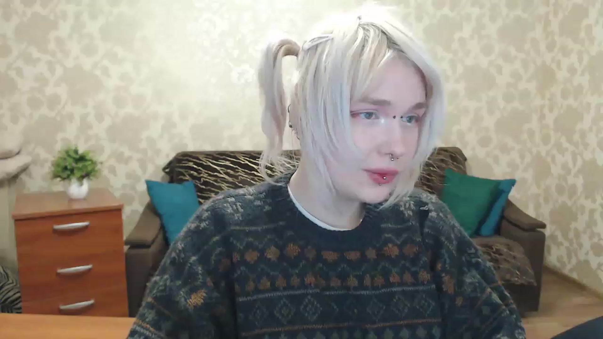 Gallery image thumbnail from Killinna's myfreecams stream on, 12/21/2022, 14:40 image 15 of 20