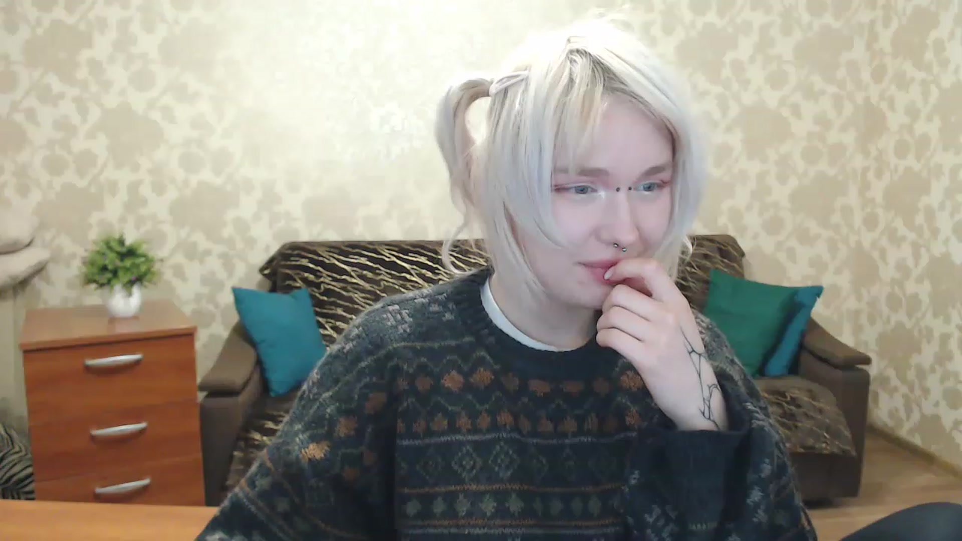Gallery image thumbnail from Killinna's myfreecams stream on, 12/21/2022, 14:40 image 3 of 20