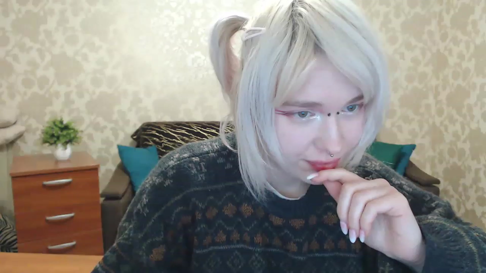 Gallery image thumbnail from Killinna's myfreecams stream on, 12/21/2022, 14:40 image 12 of 20