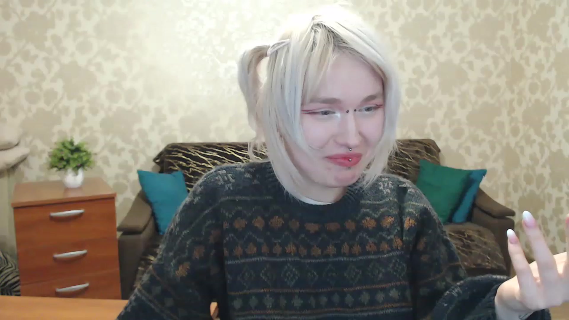 Gallery image thumbnail from Killinna's myfreecams stream on, 12/21/2022, 14:40 image 6 of 20