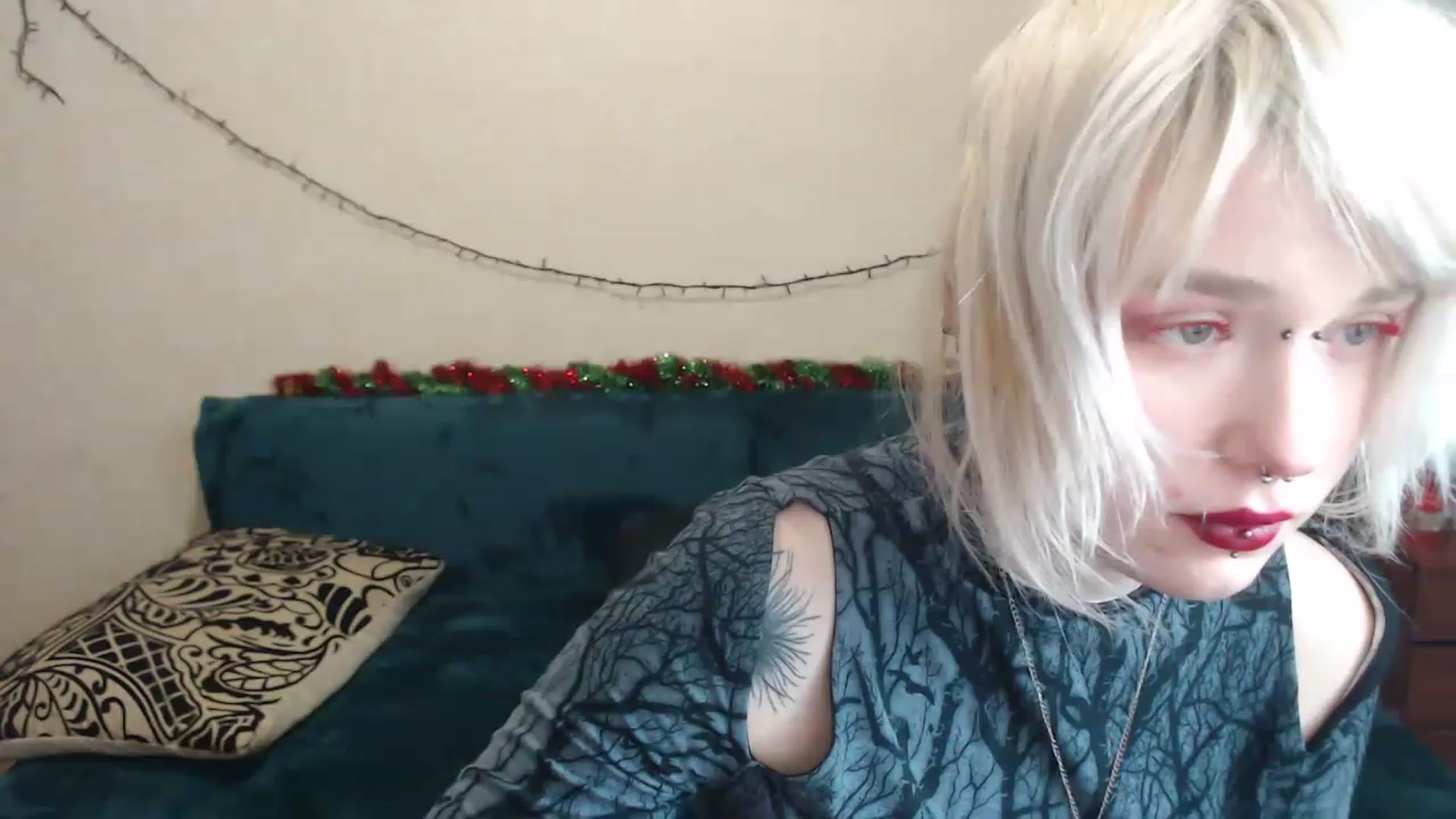 Gallery image thumbnail from Killinna's myfreecams stream on, 12/22/2022, 15:53 image 1 of 20