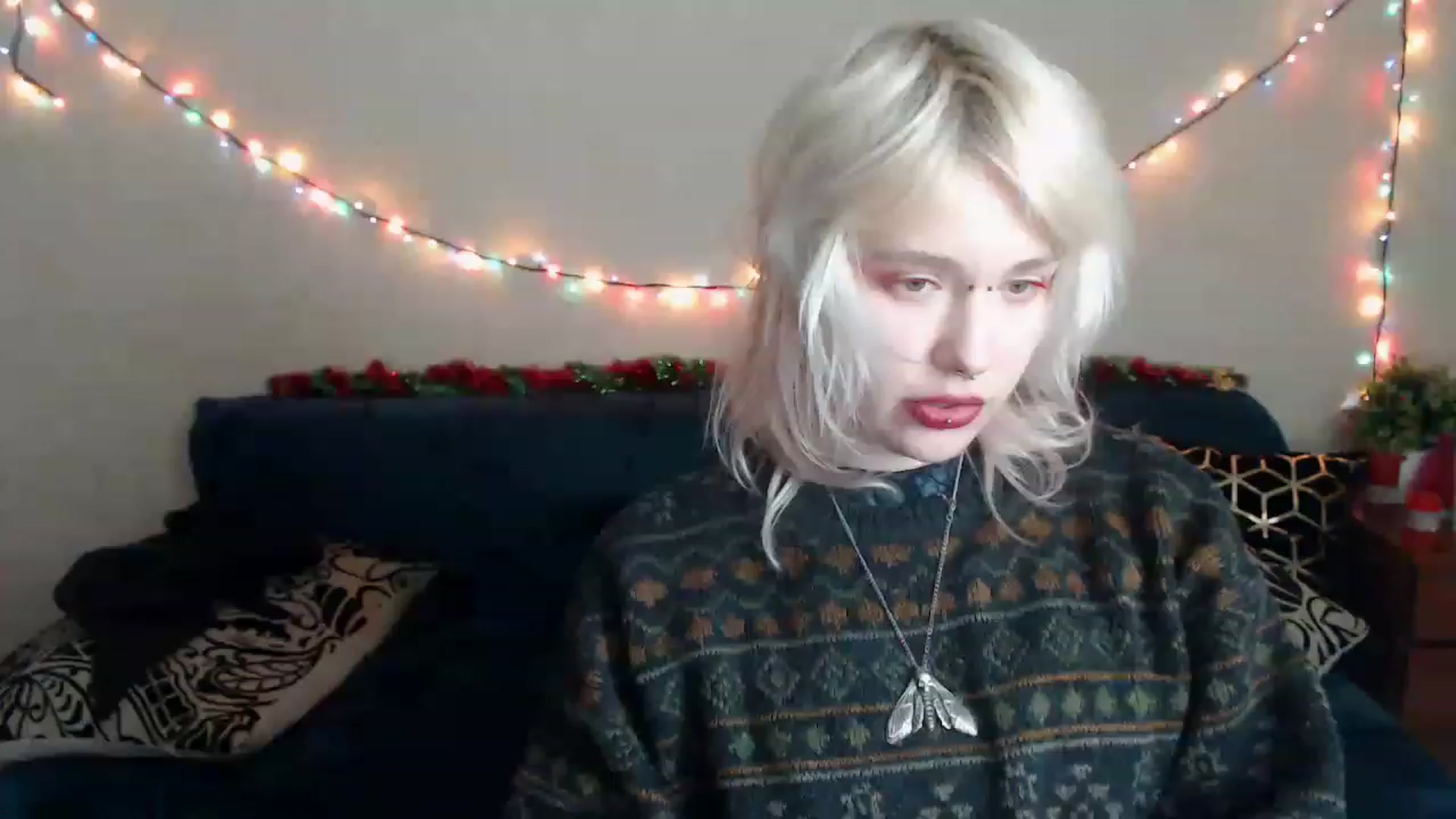 Gallery image thumbnail from Killinna's myfreecams stream on, 12/22/2022, 16:36 image 7 of 20