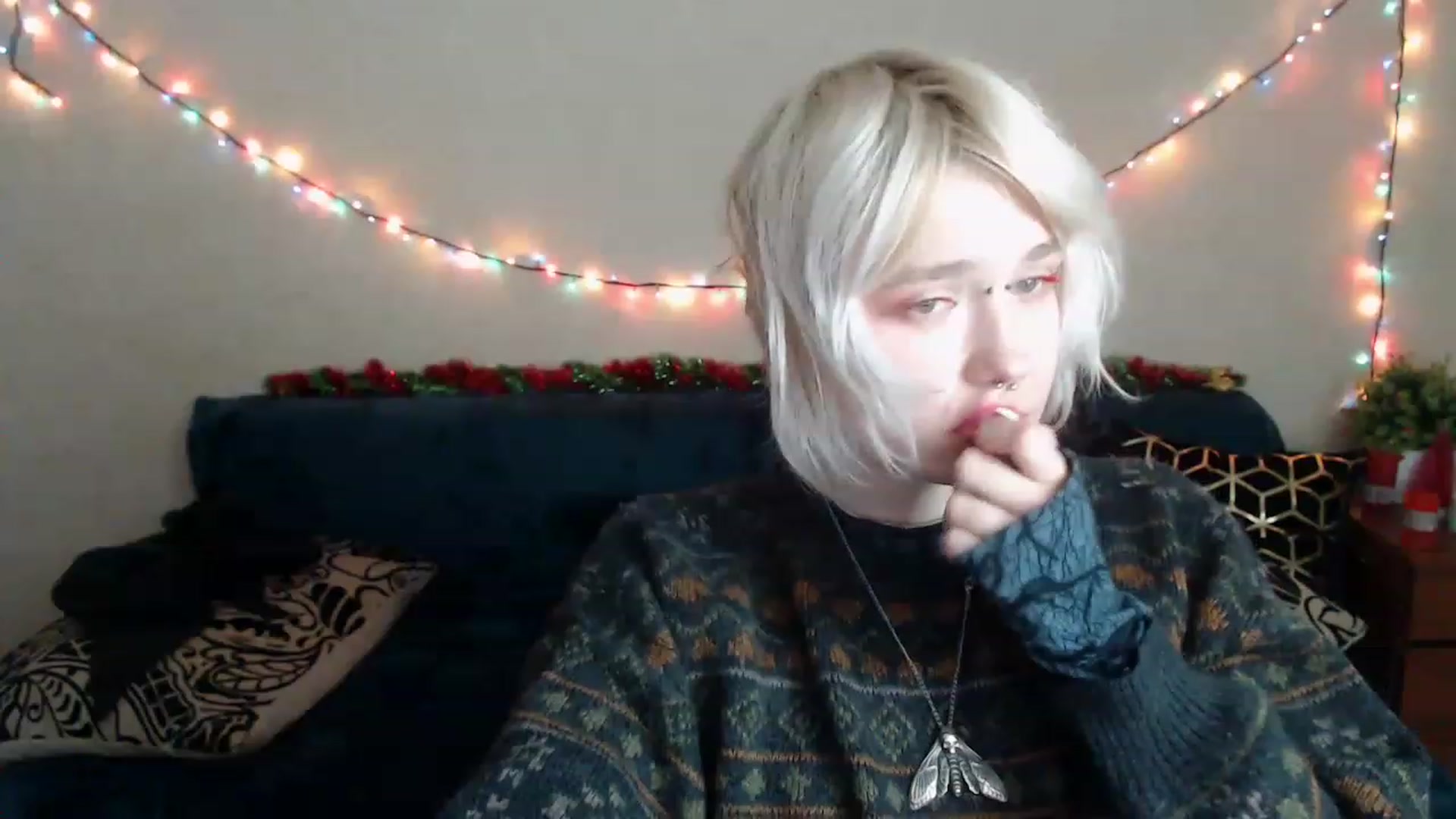 Gallery image thumbnail from Killinna's myfreecams stream on, 12/22/2022, 16:36 image 15 of 20