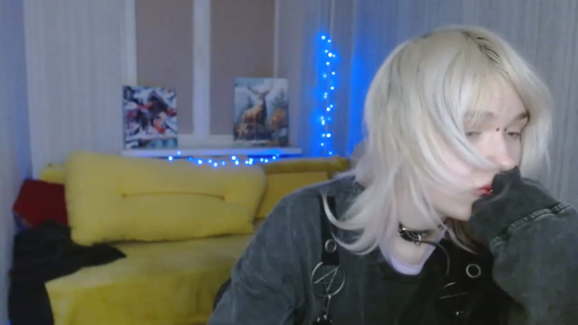Gallery image thumbnail from Killinna's myfreecams stream on, 12/23/2022, 14:55 image 17 of 20