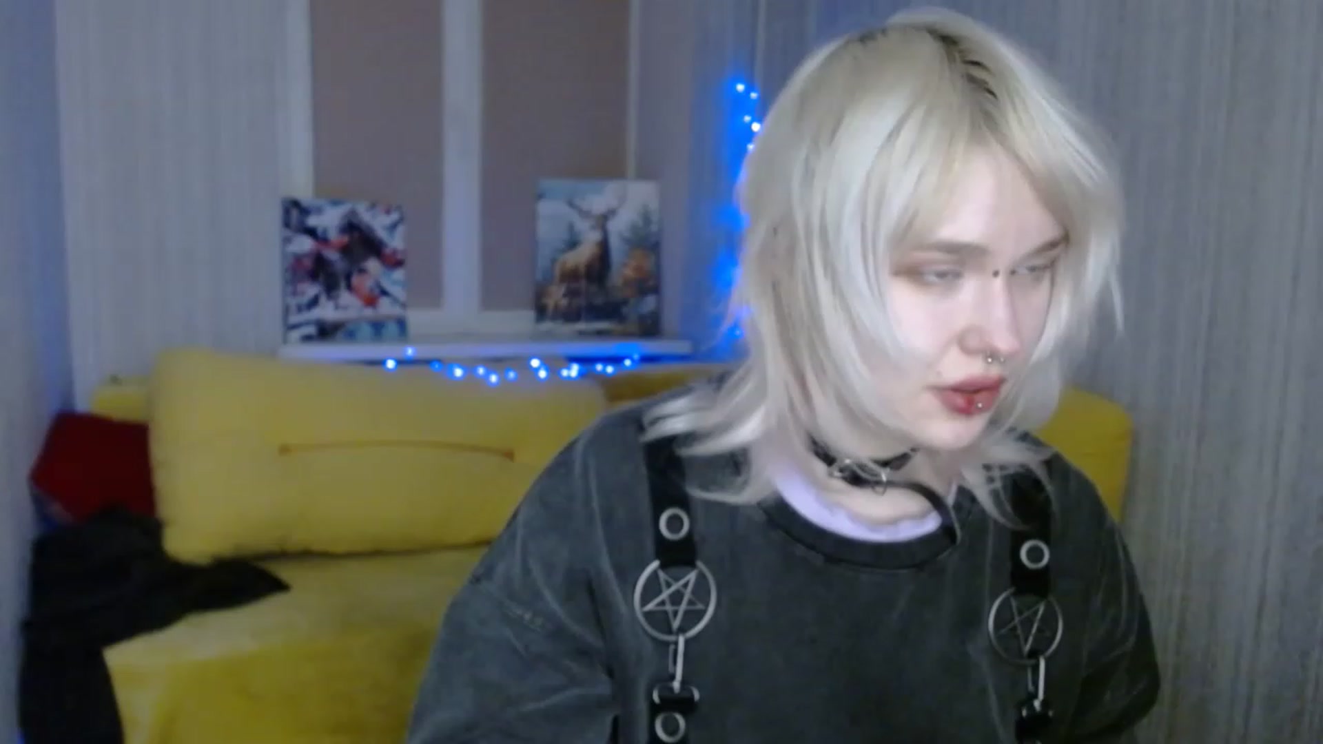 Gallery image thumbnail from Killinna's myfreecams stream on, 12/23/2022, 14:55 image 9 of 20