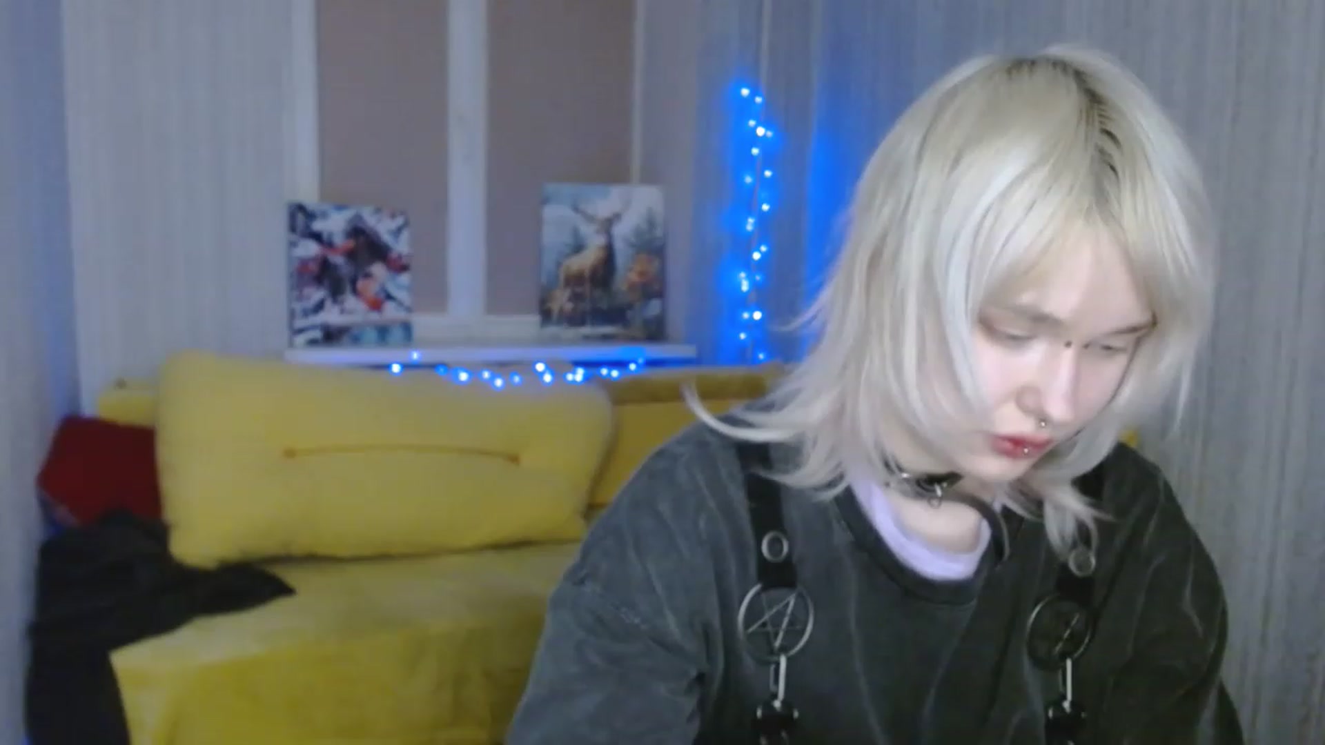 Gallery image thumbnail from Killinna's myfreecams stream on, 12/23/2022, 14:55 image 19 of 20