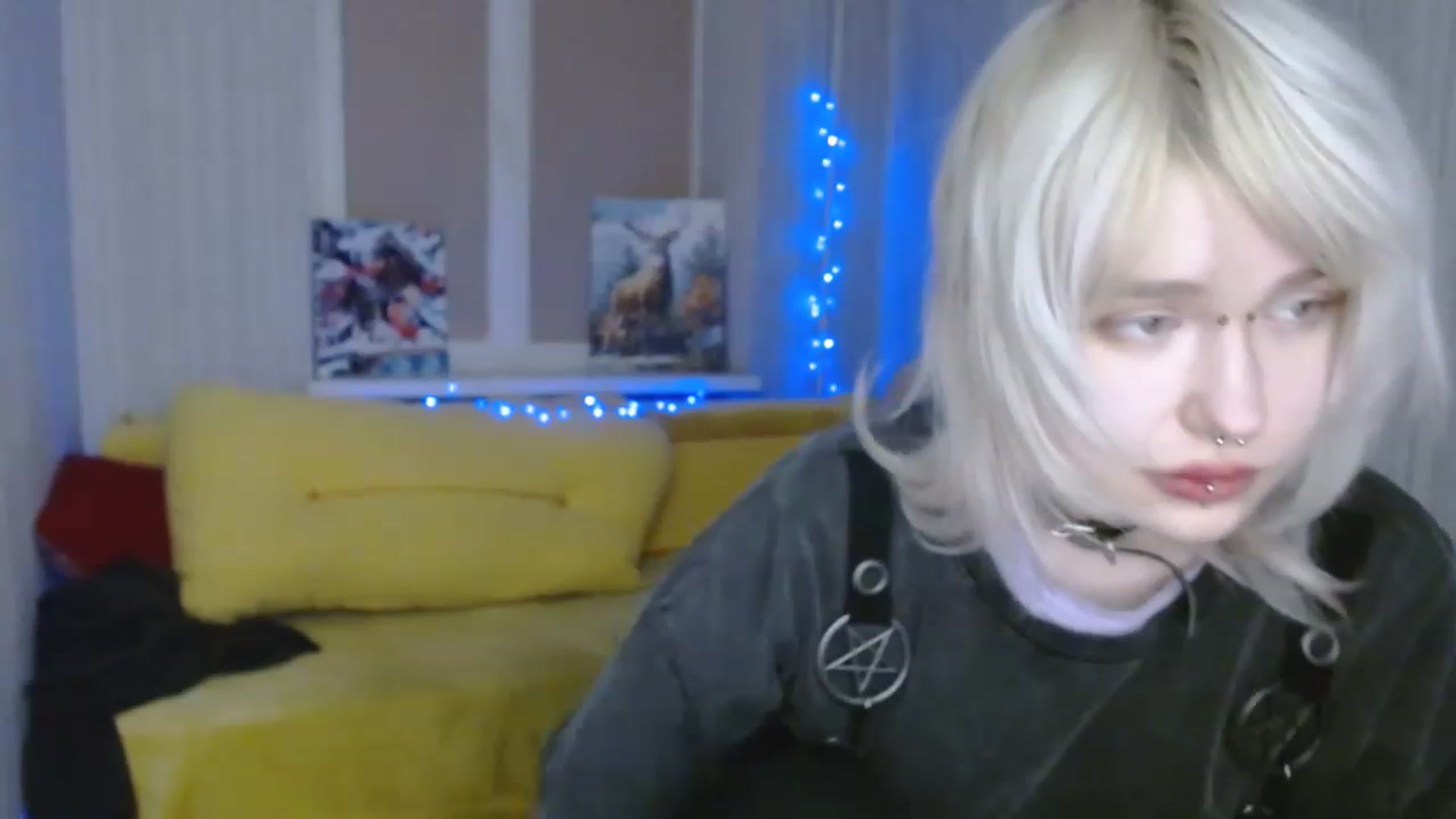 Gallery image thumbnail from Killinna's myfreecams stream on, 12/23/2022, 14:55 image 15 of 20
