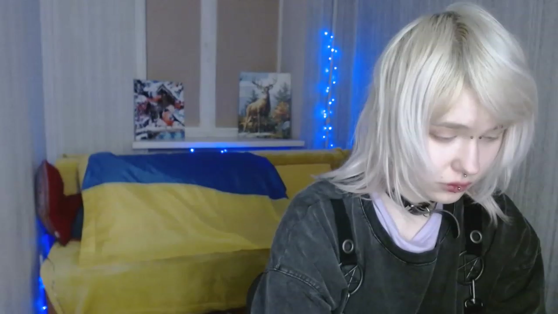 Gallery image thumbnail from Killinna's myfreecams stream on, 12/23/2022, 16:38 image 6 of 20