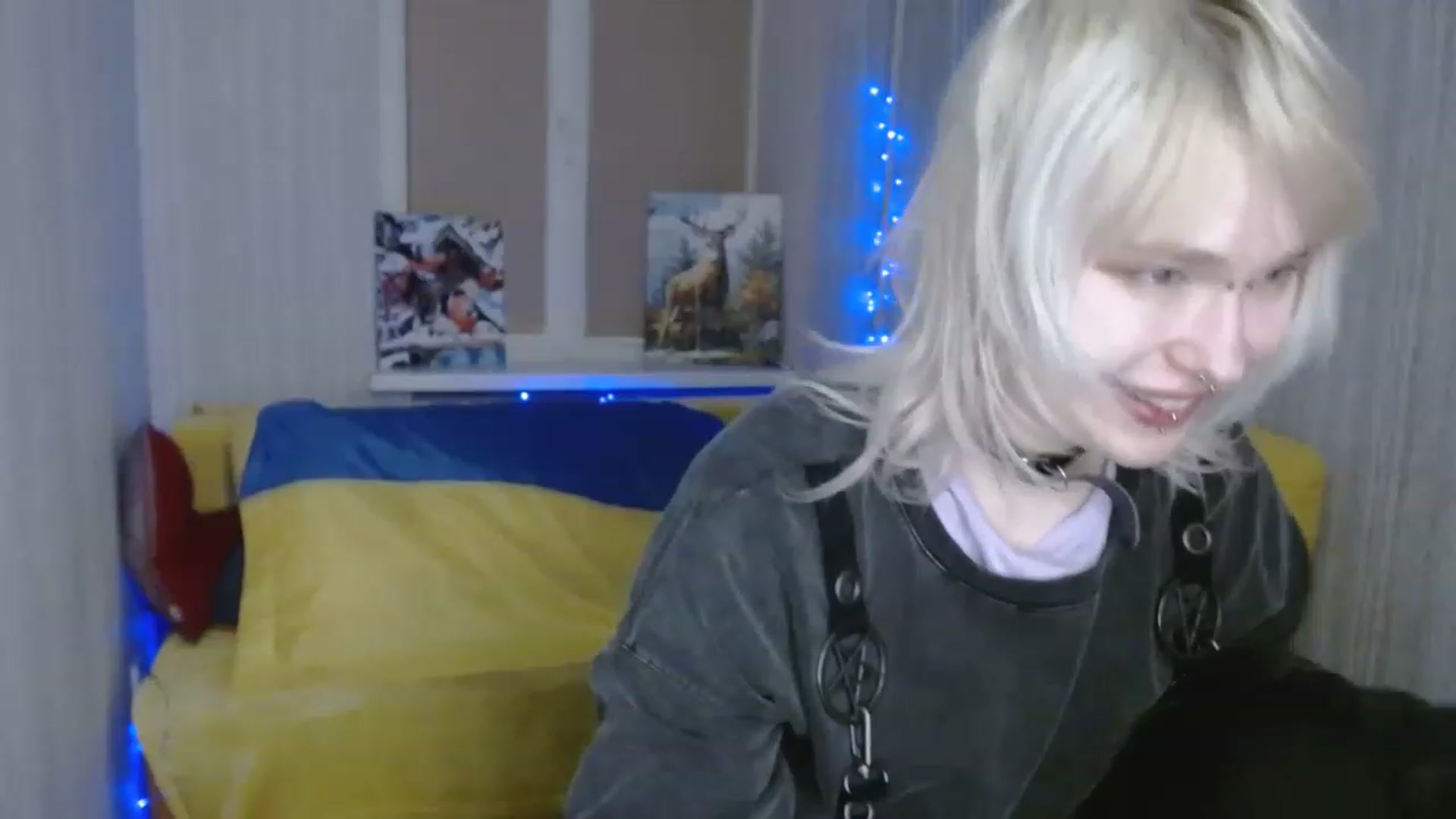 Gallery image thumbnail from Killinna's myfreecams stream on, 12/23/2022, 16:38 image 20 of 20