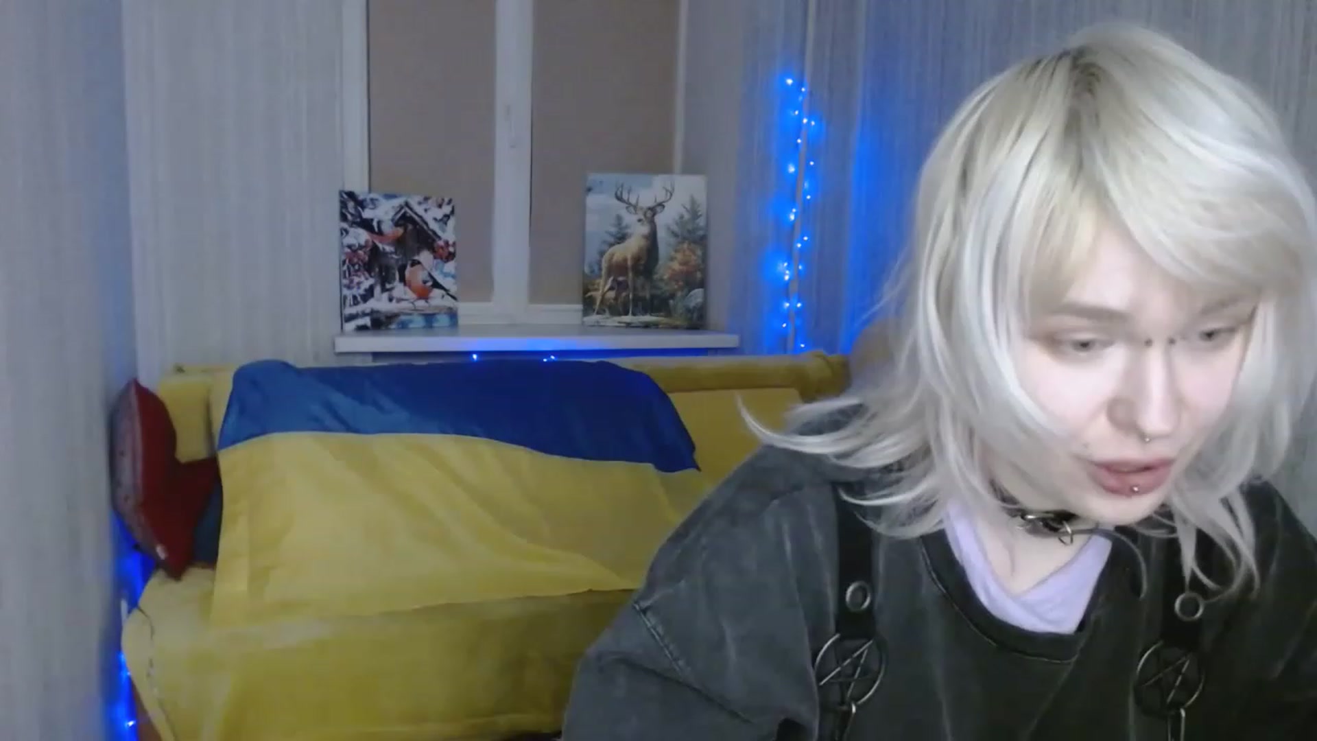 Gallery image thumbnail from Killinna's myfreecams stream on, 12/23/2022, 16:38 image 15 of 20