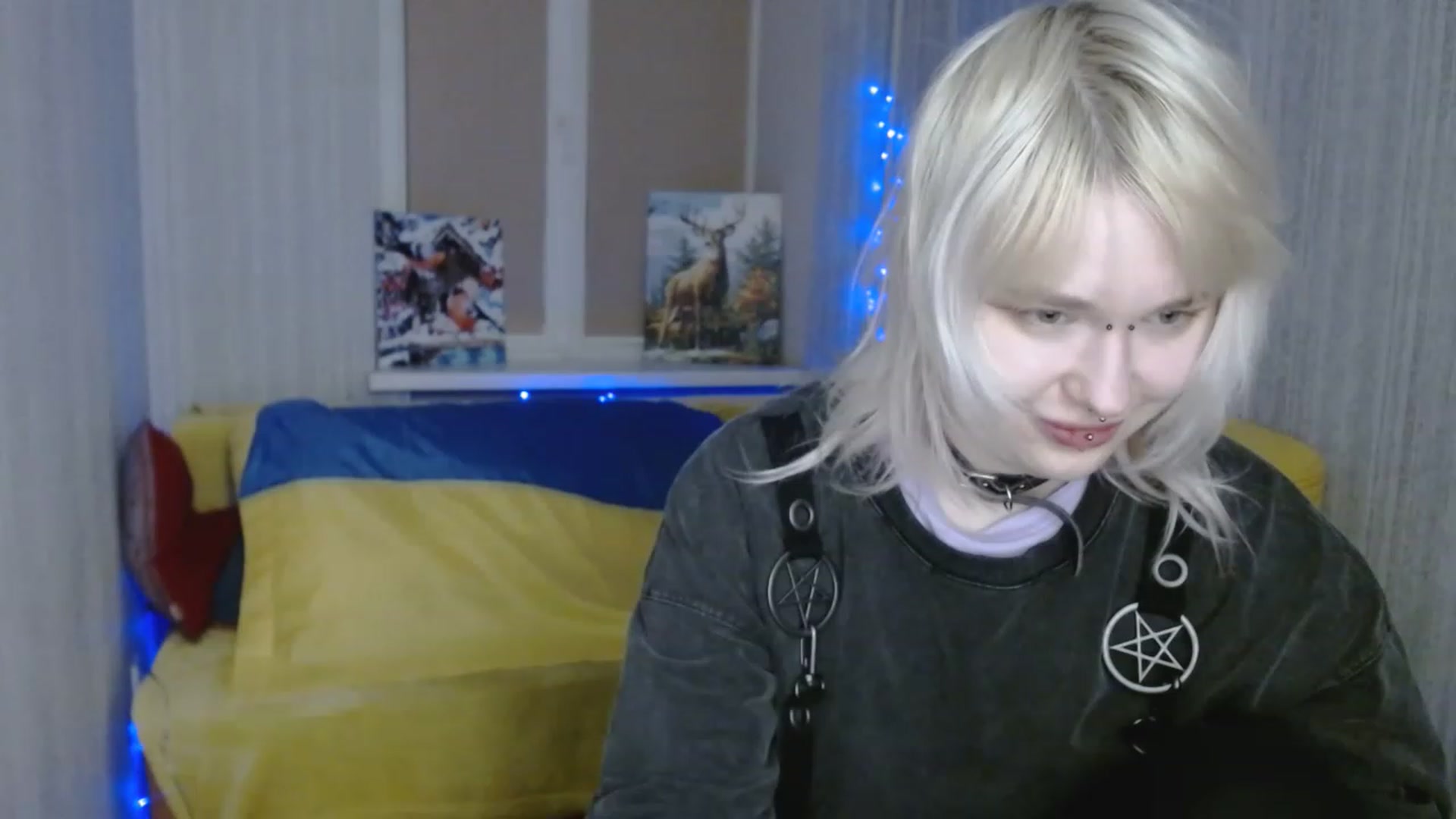 Gallery image thumbnail from Killinna's myfreecams stream on, 12/23/2022, 16:38 image 19 of 20
