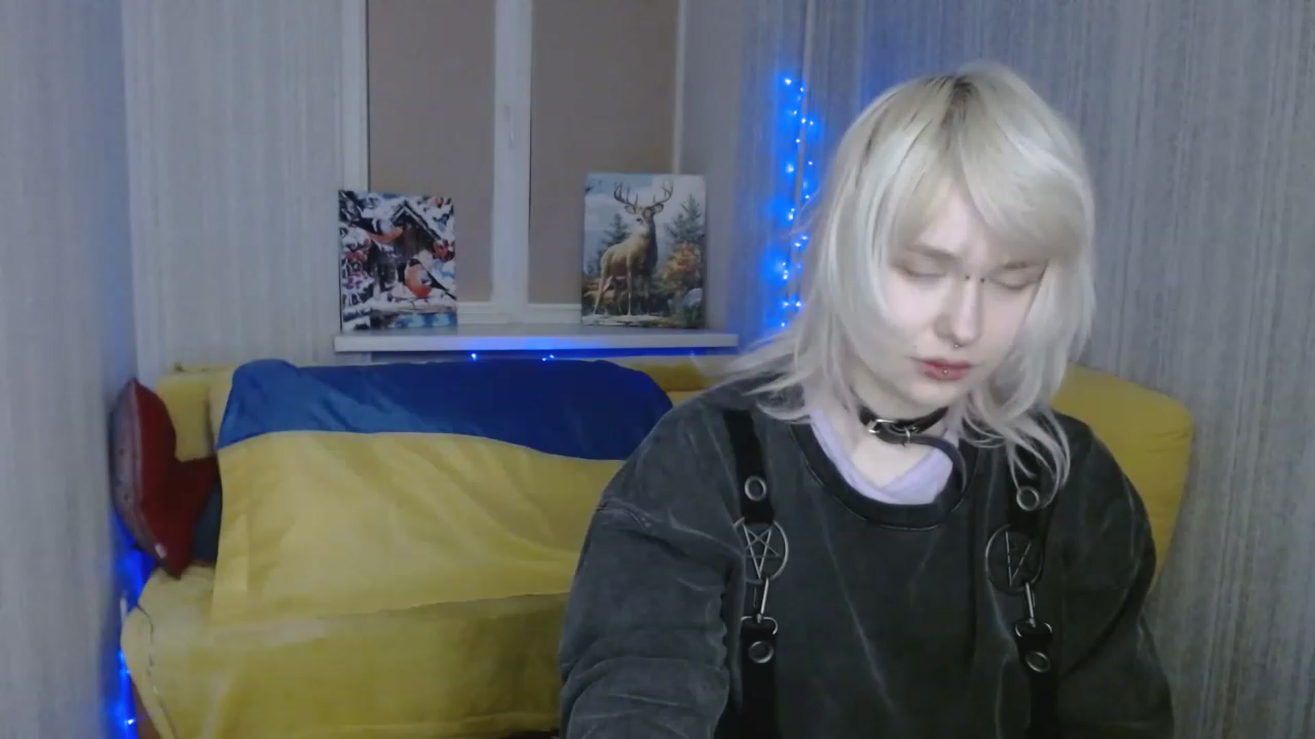 Gallery image thumbnail from Killinna's myfreecams stream on, 12/23/2022, 16:38 image 13 of 20