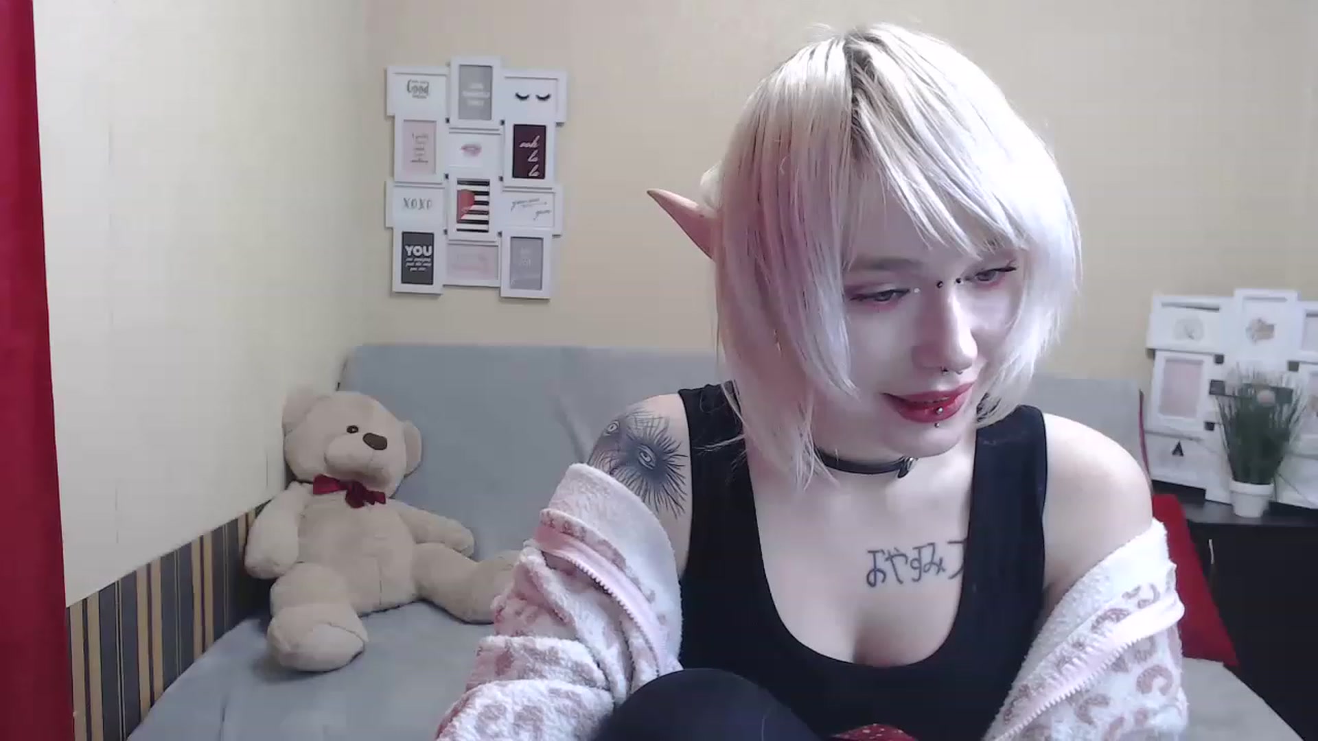 Gallery image thumbnail from Killinna's myfreecams stream on, 12/25/2022, 15:48 image 12 of 20