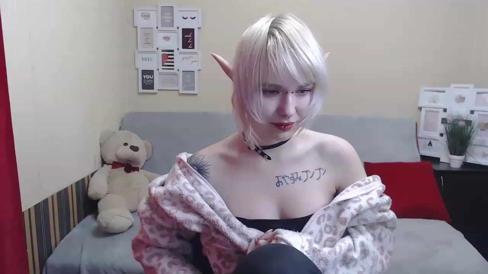 Gallery image thumbnail from Killinna's myfreecams stream on, 12/25/2022, 18:39 image 7 of 20