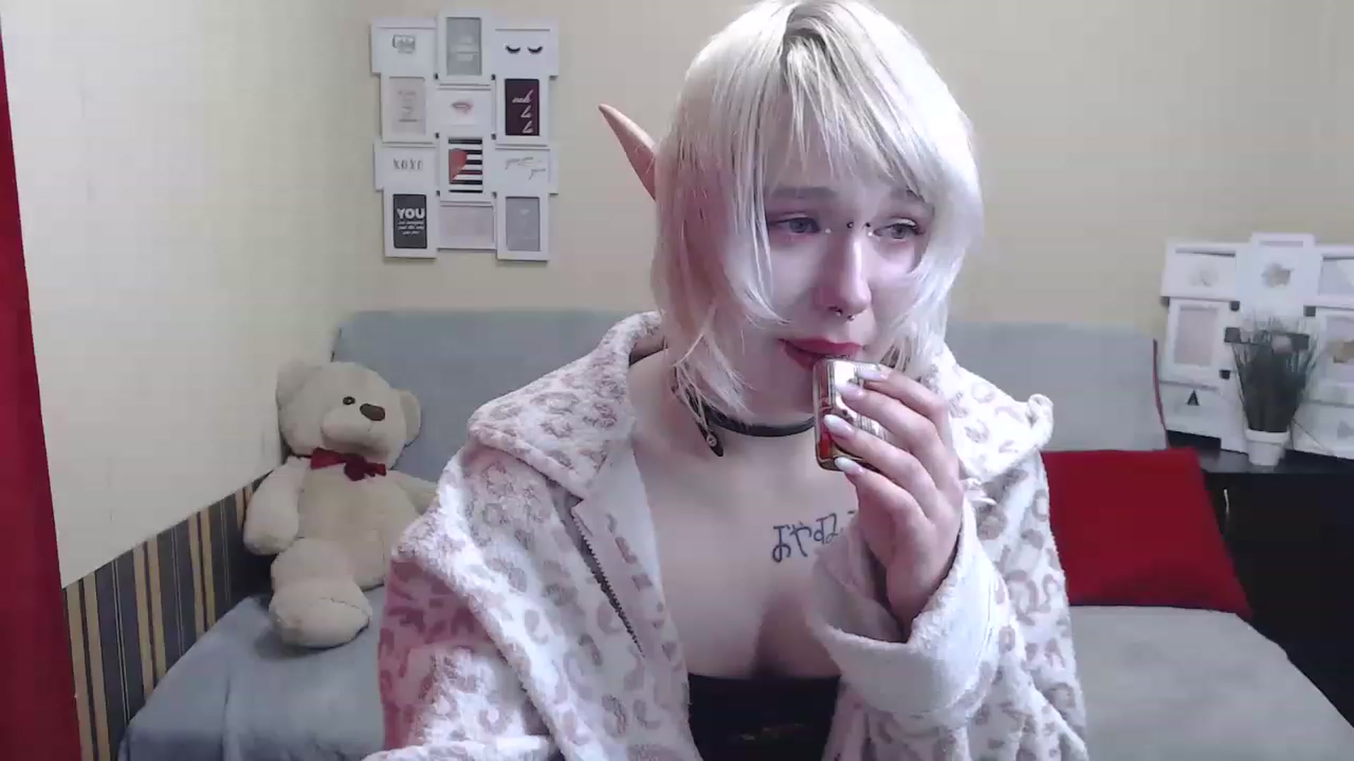 Gallery image thumbnail from Killinna's myfreecams stream on, 12/25/2022, 18:39 image 12 of 20