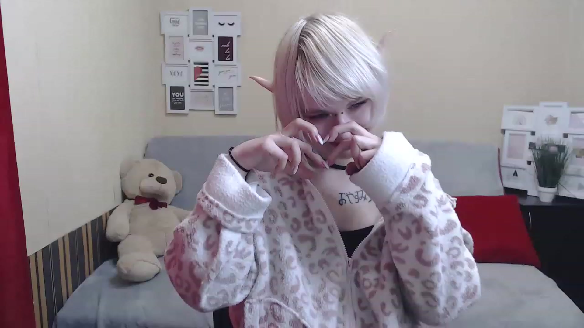 Gallery image thumbnail from Killinna's myfreecams stream on, 12/25/2022, 18:39 image 17 of 20