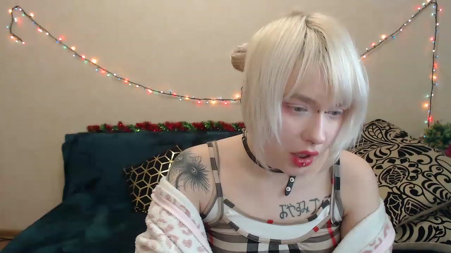 Gallery image thumbnail from Killinna's myfreecams stream on, 12/26/2022, 15:33 image 7 of 20