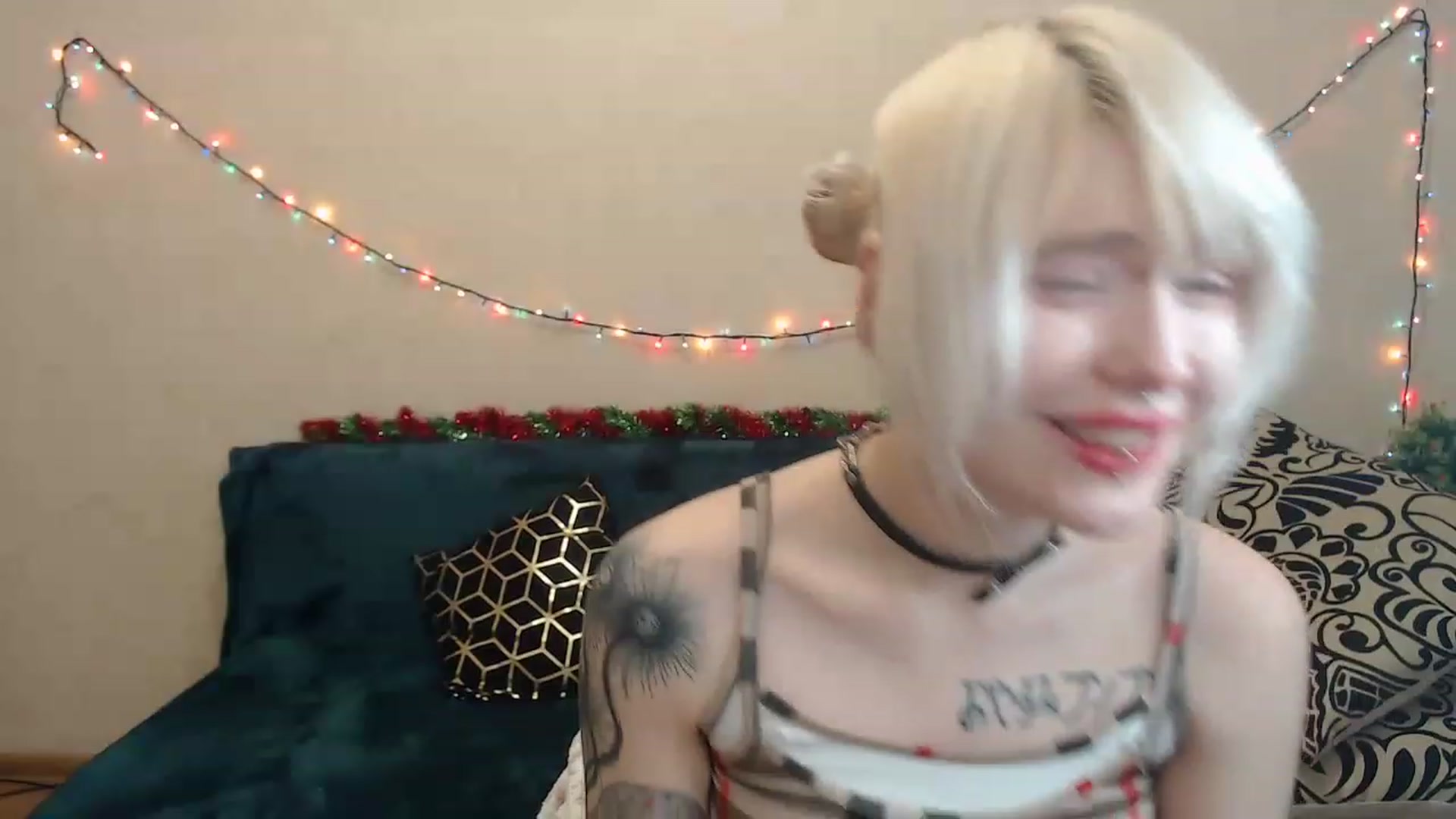 Gallery image thumbnail from Killinna's myfreecams stream on, 12/26/2022, 17:30 image 7 of 20