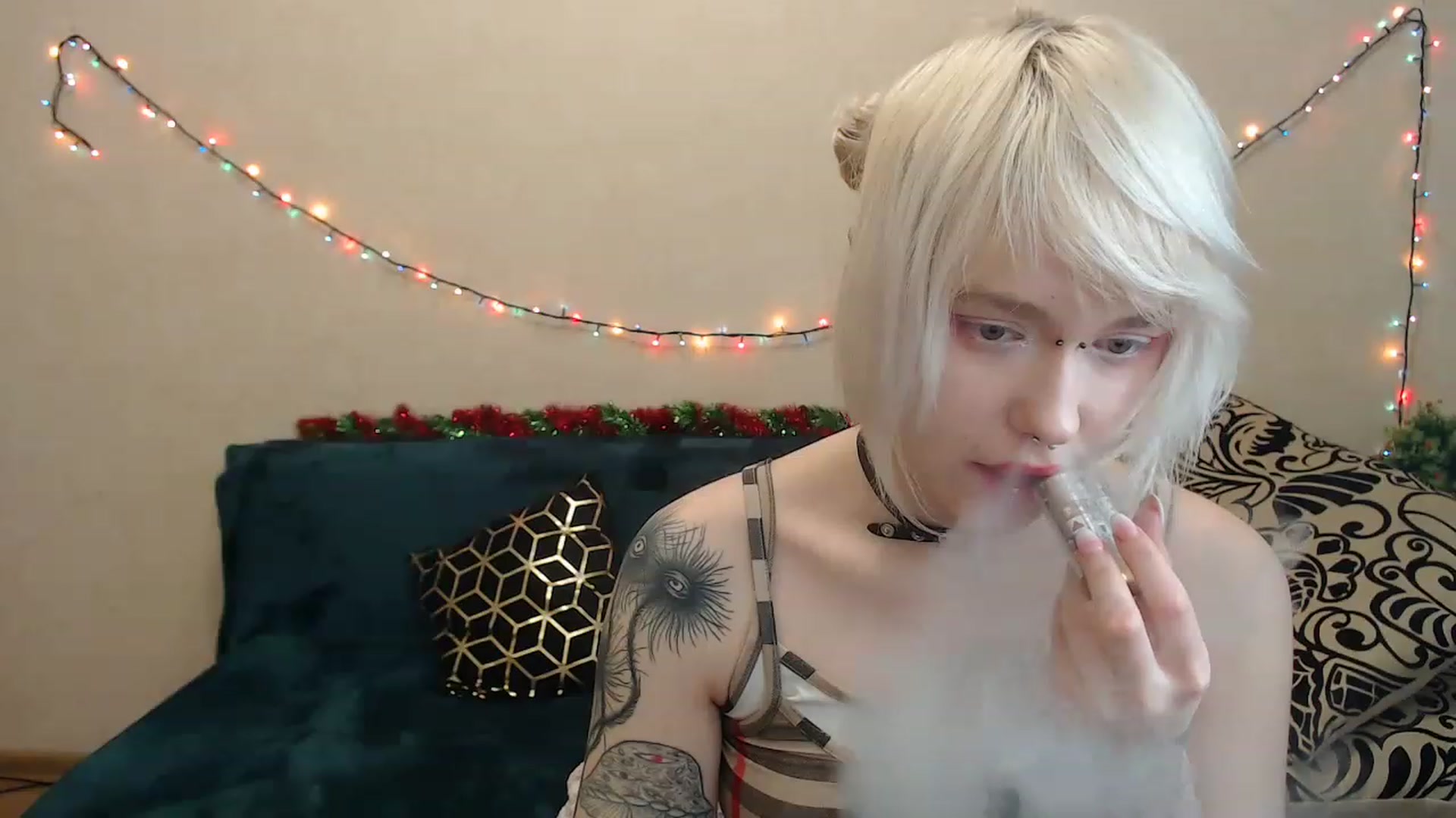 Gallery image thumbnail from Killinna's myfreecams stream on, 12/26/2022, 17:30 image 17 of 20