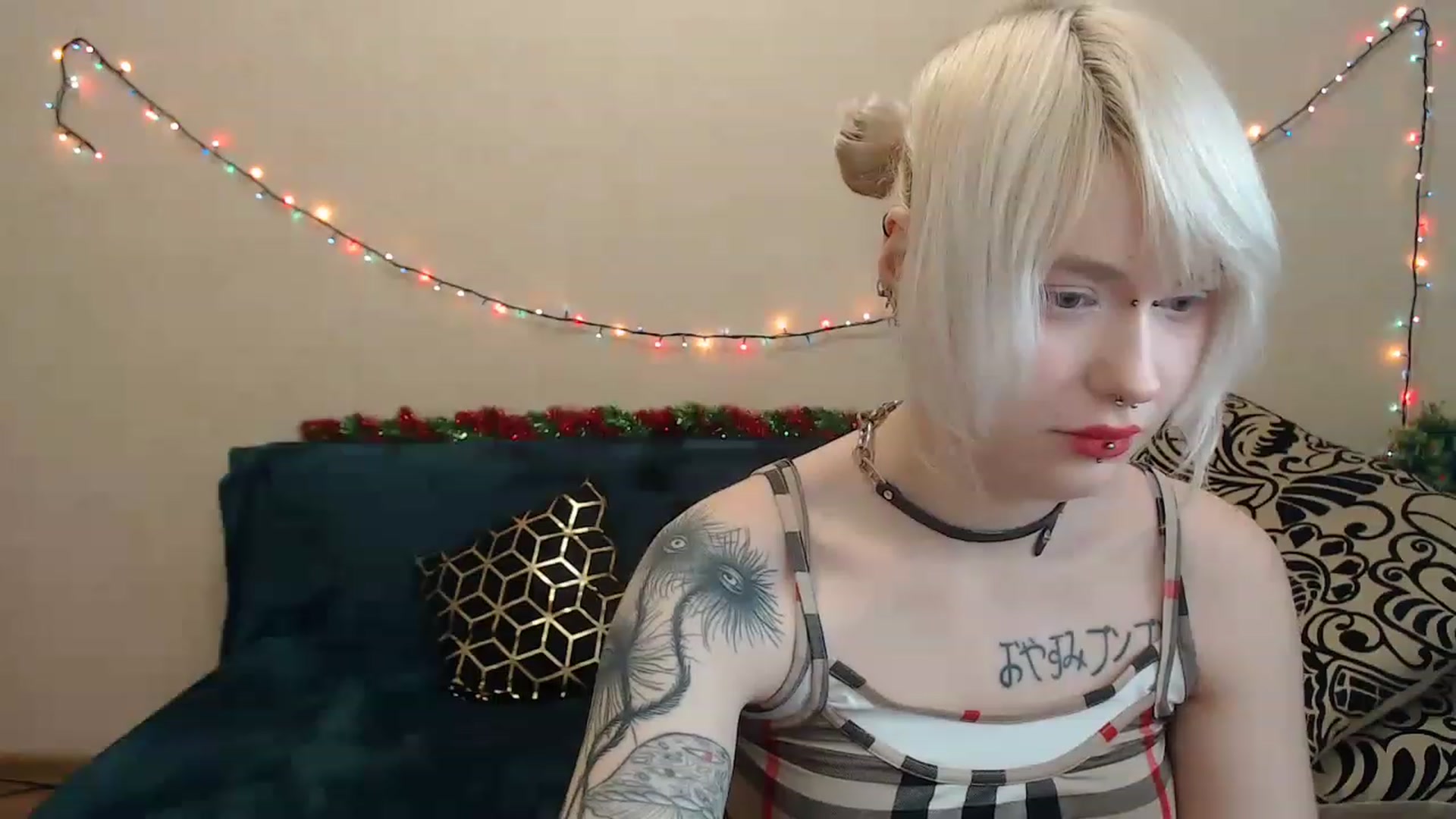 Gallery image thumbnail from Killinna's myfreecams stream on, 12/26/2022, 17:30 image 9 of 20