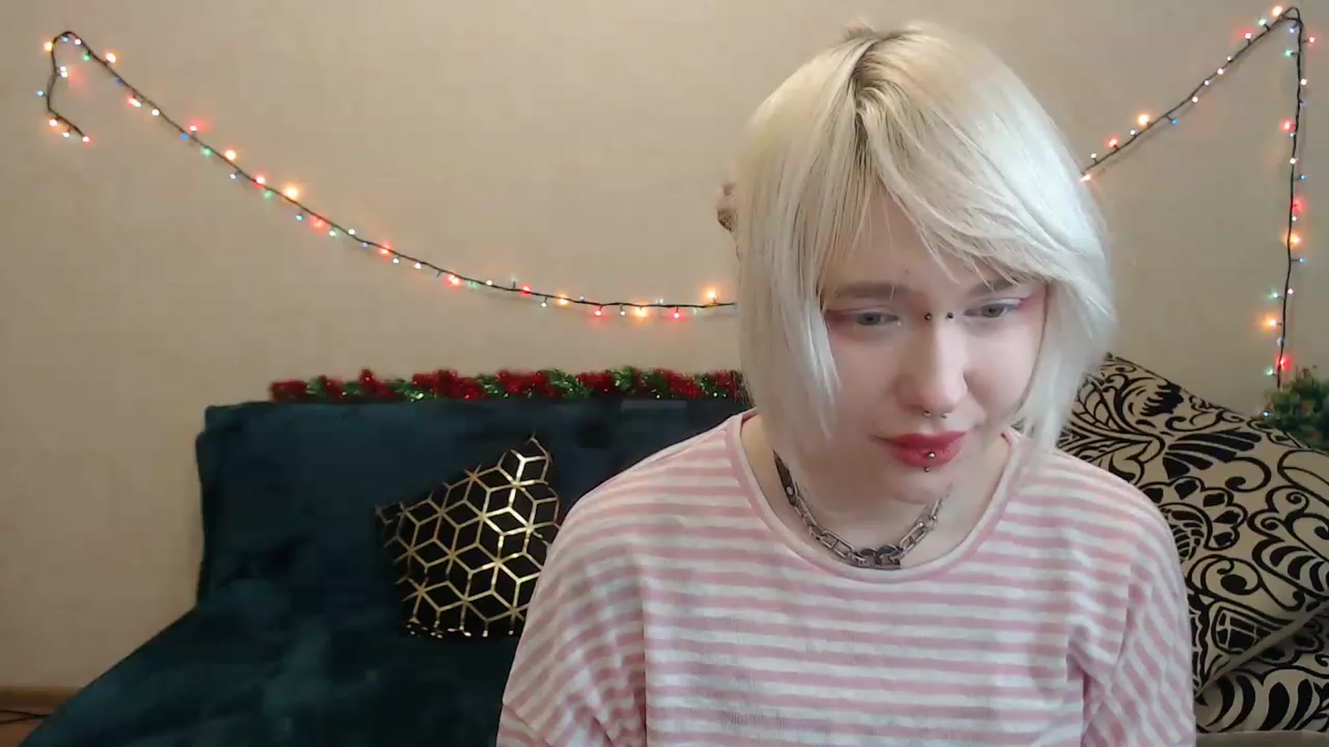 Gallery image thumbnail from Killinna's myfreecams stream on, 12/26/2022, 18:10 image 1 of 20