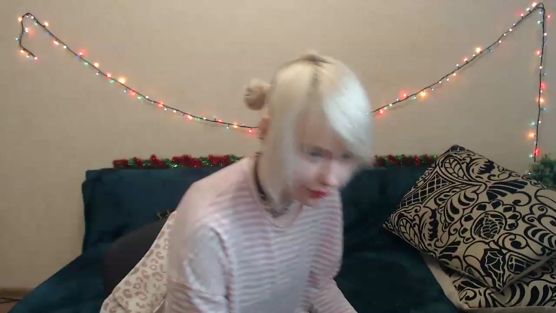 Gallery image thumbnail from Killinna's myfreecams stream on, 12/26/2022, 18:10 image 15 of 20