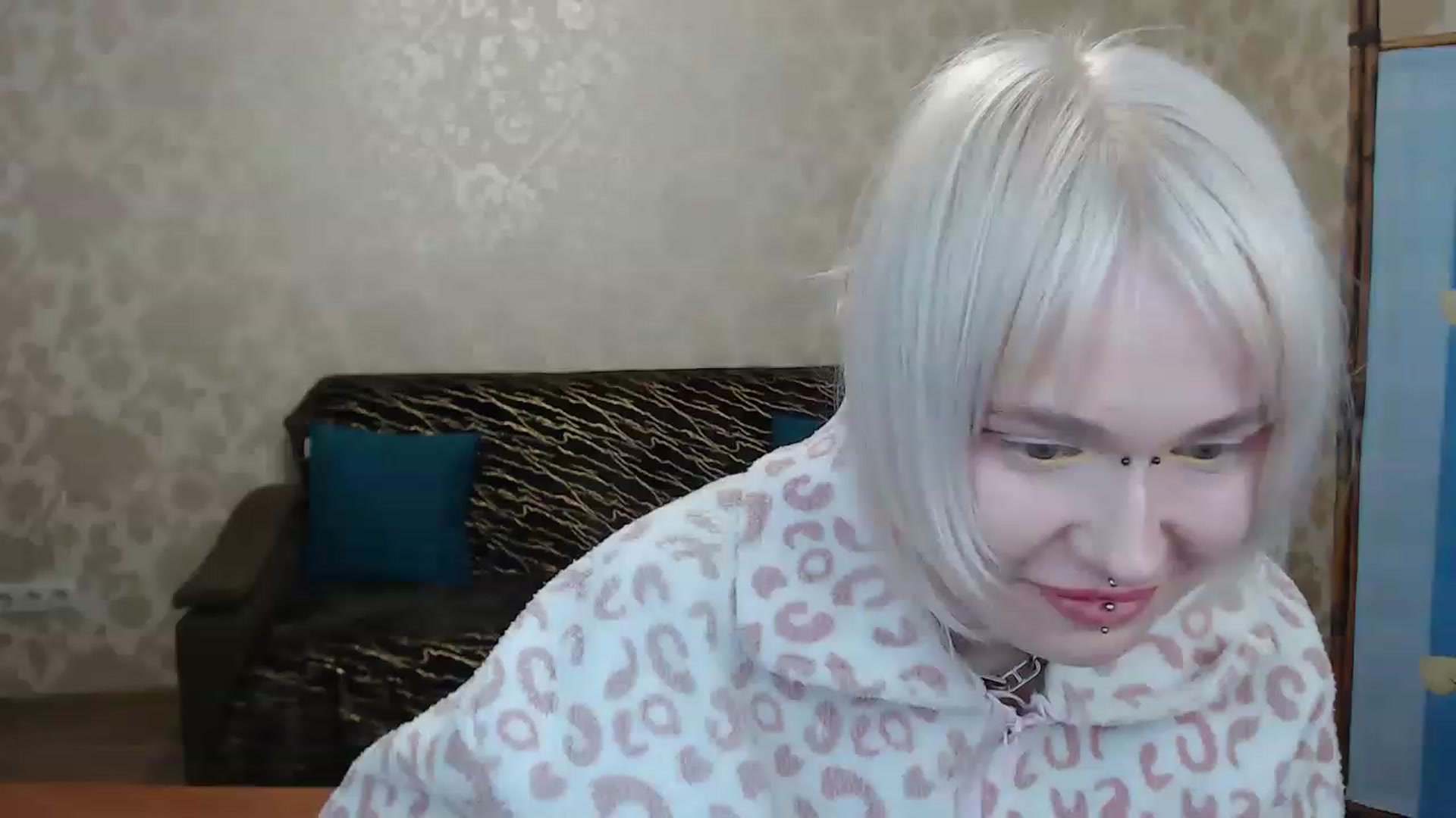 Gallery image thumbnail from Killinna's myfreecams stream on, 12/28/2022, 15:45 image 16 of 20