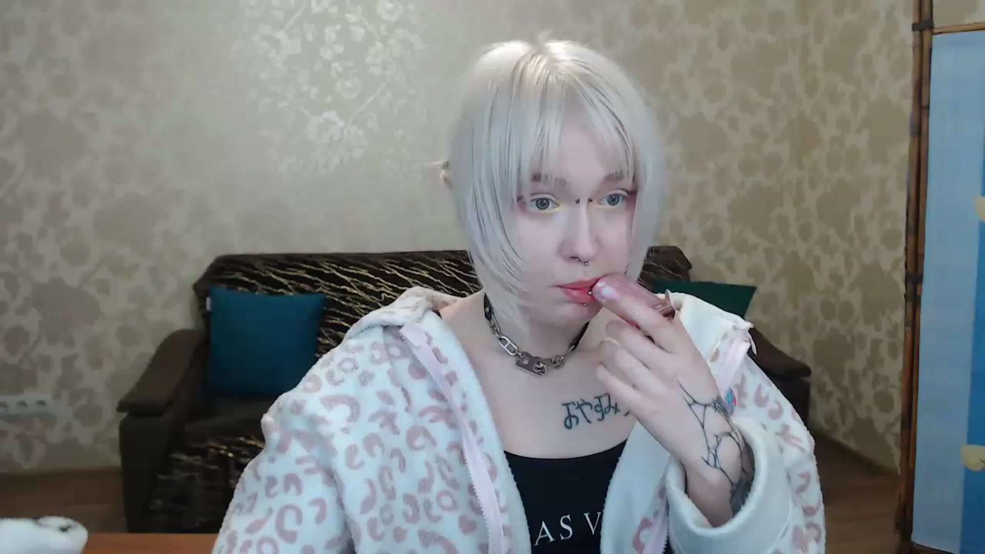 Gallery image thumbnail from Killinna's myfreecams stream on, 12/28/2022, 15:45 image 8 of 20