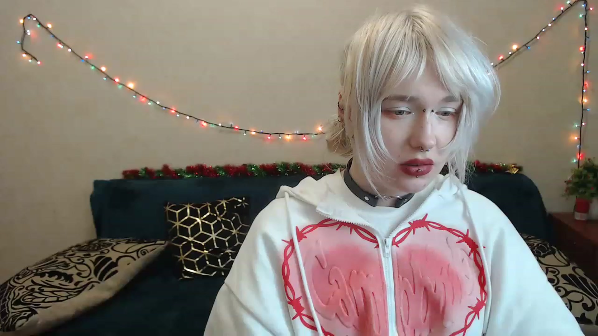 Gallery image thumbnail from Killinna's myfreecams stream on, 01/04/2023, 15:19 image 8 of 20
