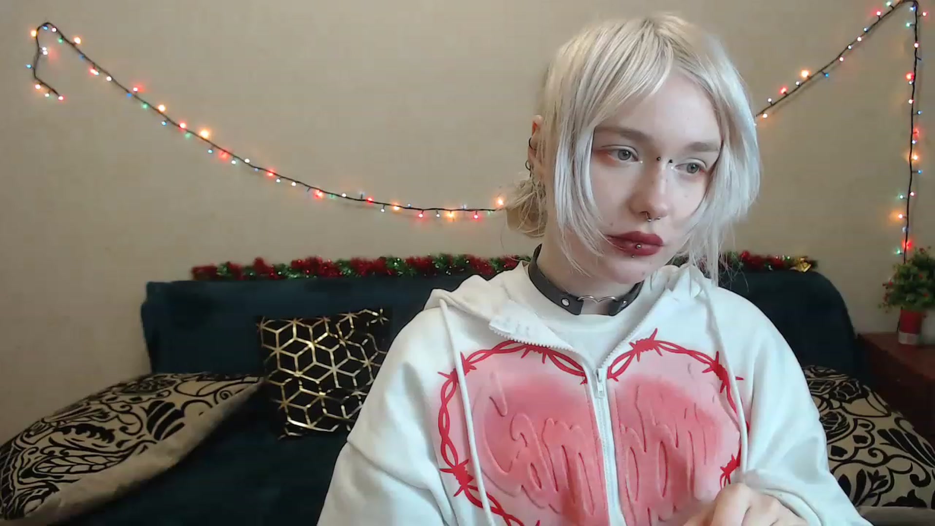 Gallery image thumbnail from Killinna's myfreecams stream on, 01/04/2023, 15:19 image 5 of 20
