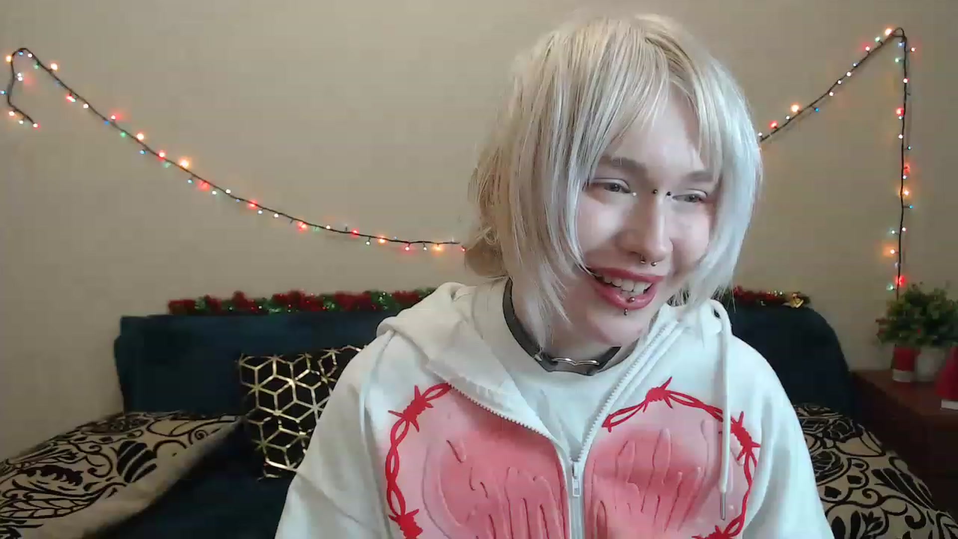 Gallery image thumbnail from Killinna's myfreecams stream on, 01/04/2023, 16:24 image 12 of 20