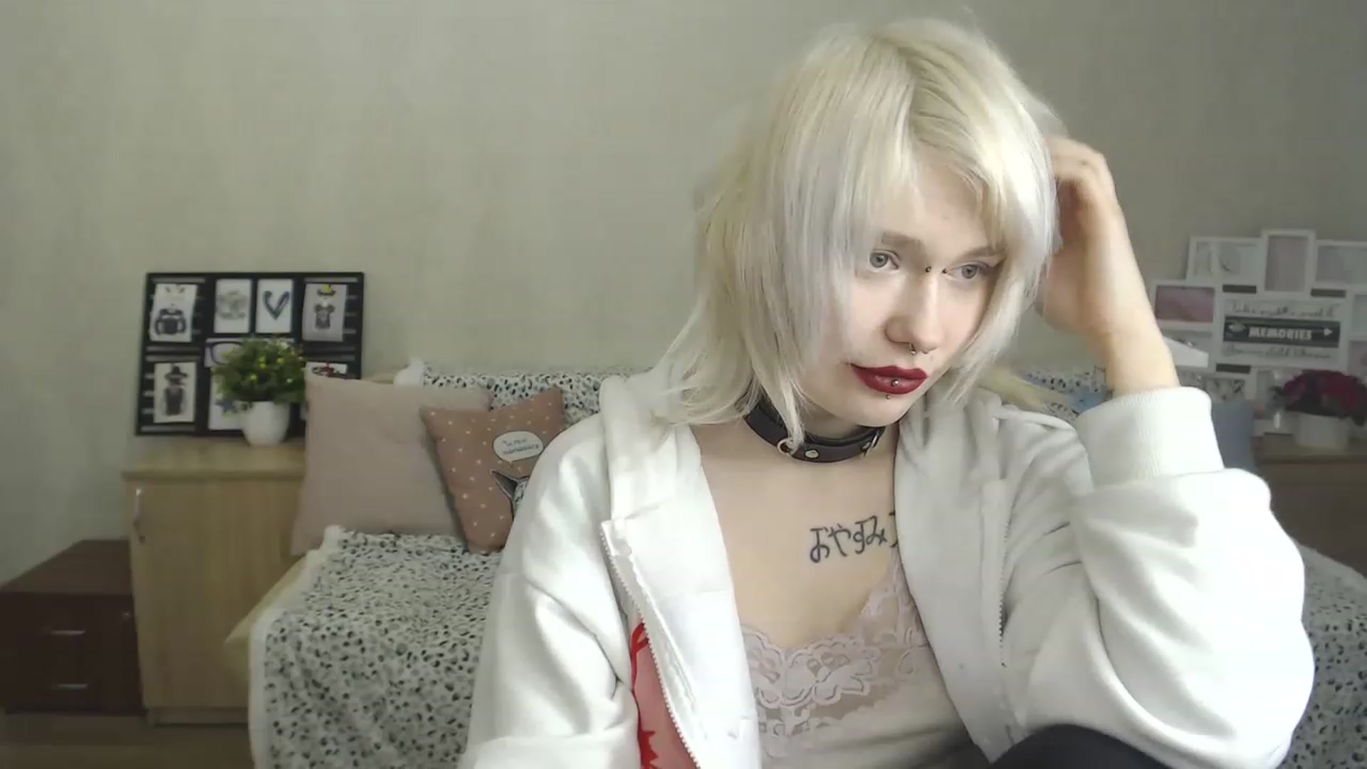 Gallery image thumbnail from Killinna's myfreecams stream on, 01/07/2023, 18:14 image 6 of 20