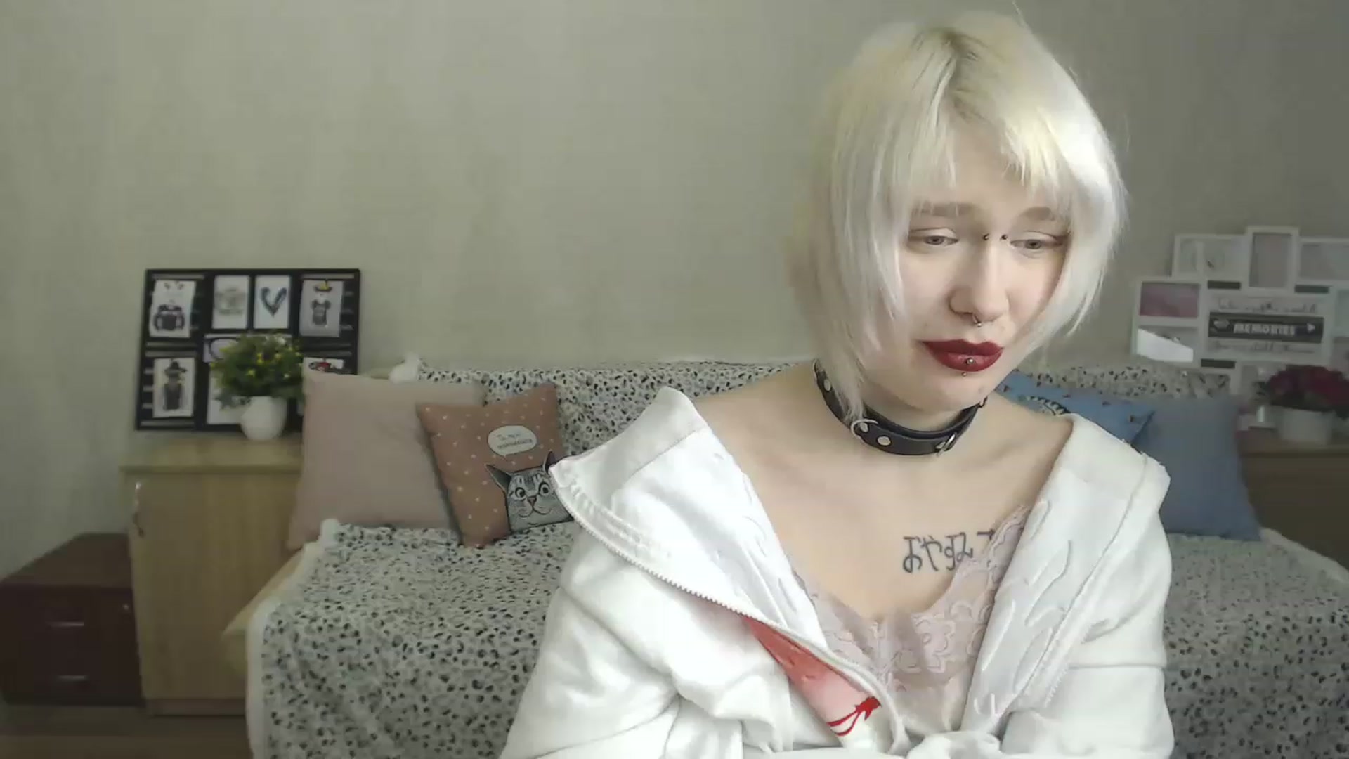 Gallery image thumbnail from Killinna's myfreecams stream on, 01/07/2023, 18:14 image 2 of 20