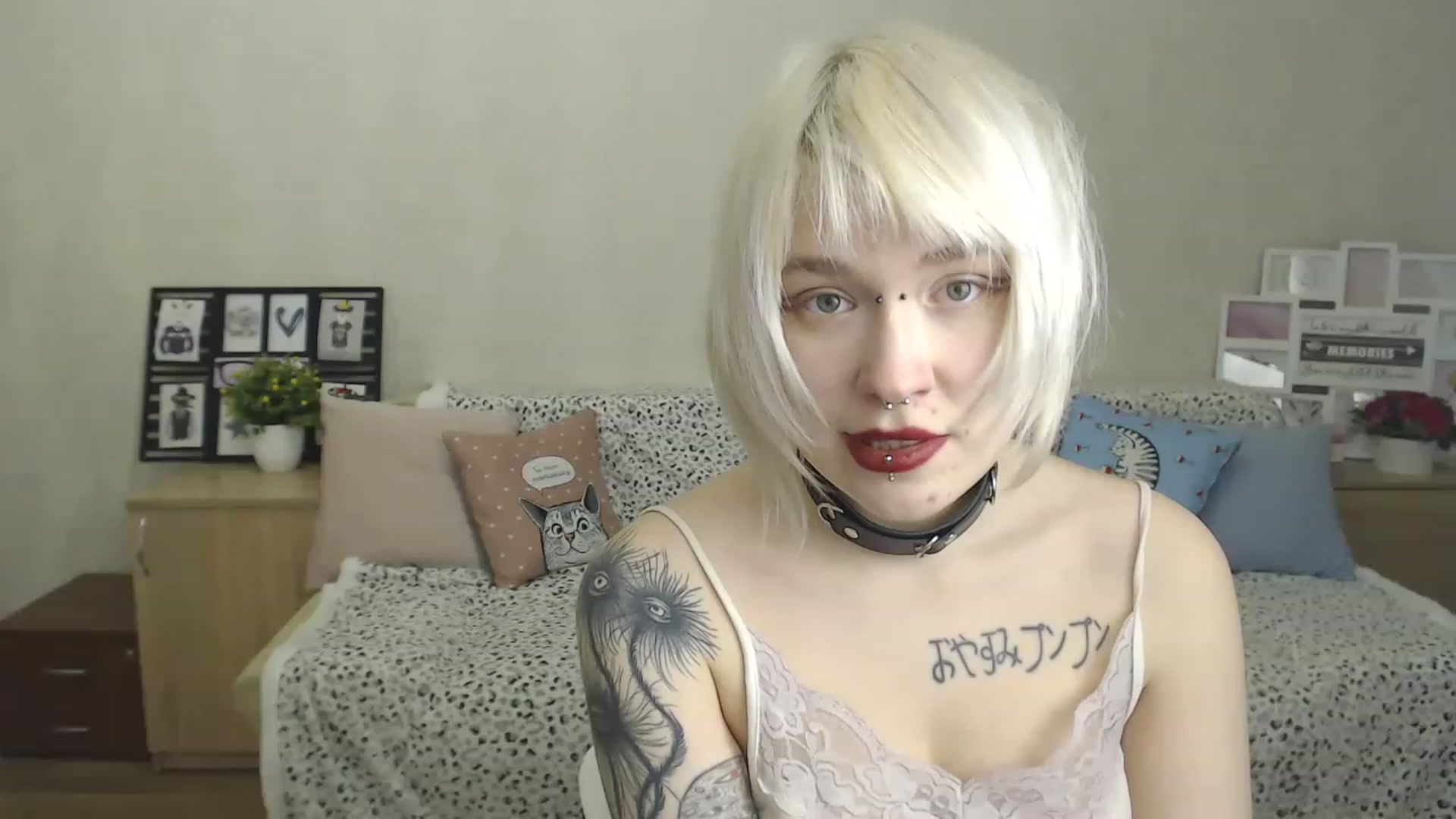 Gallery image thumbnail from Killinna's myfreecams stream on, 01/07/2023, 18:14 image 17 of 20