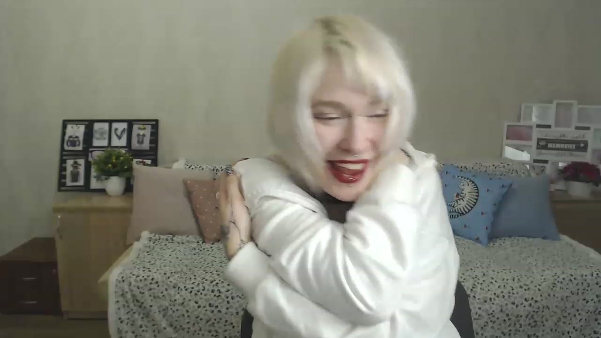 Gallery image thumbnail from Killinna's myfreecams stream on, 01/07/2023, 18:14 image 19 of 20