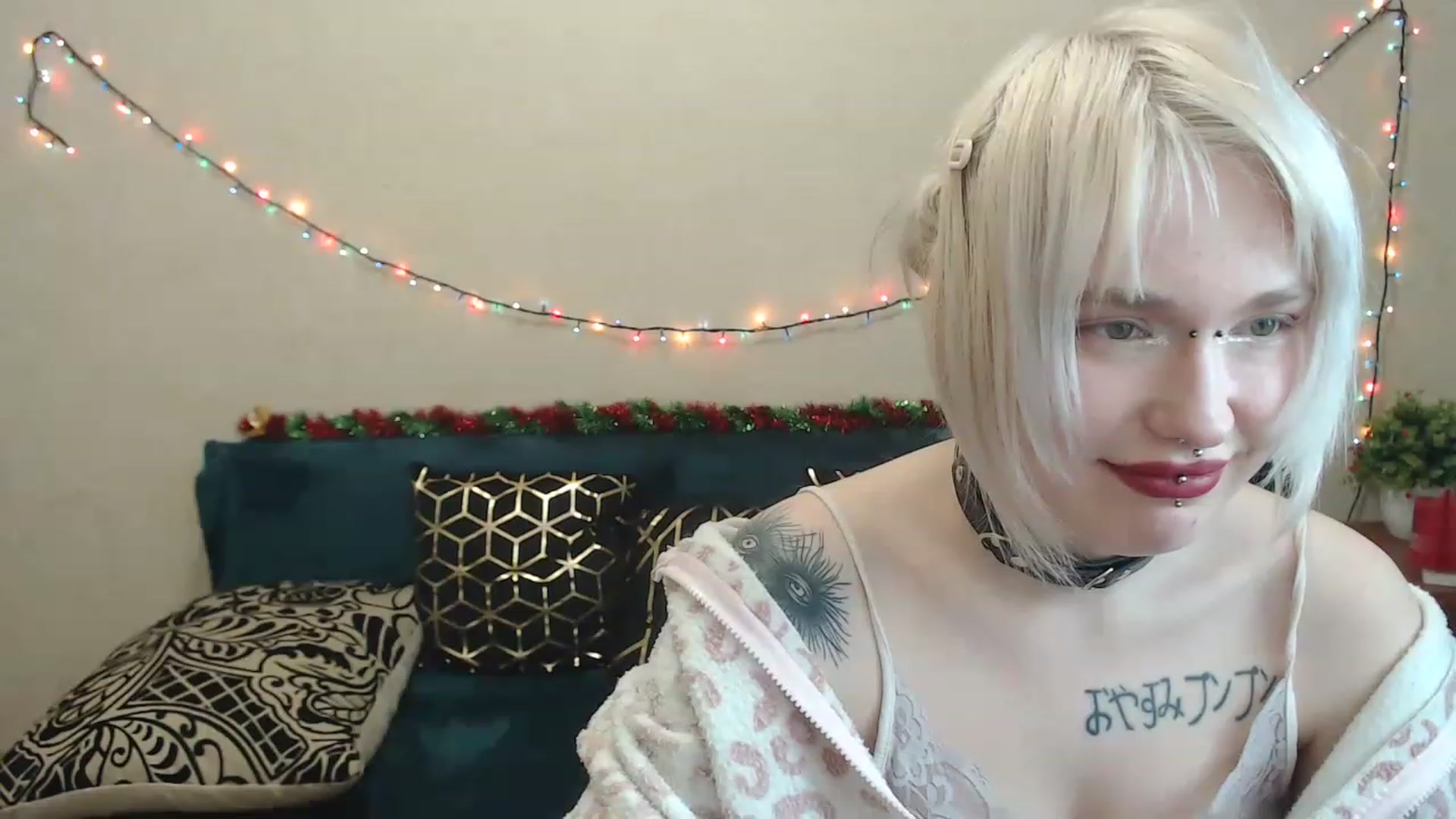 Gallery image thumbnail from Killinna's myfreecams stream on, 01/08/2023, 15:38 image 15 of 20